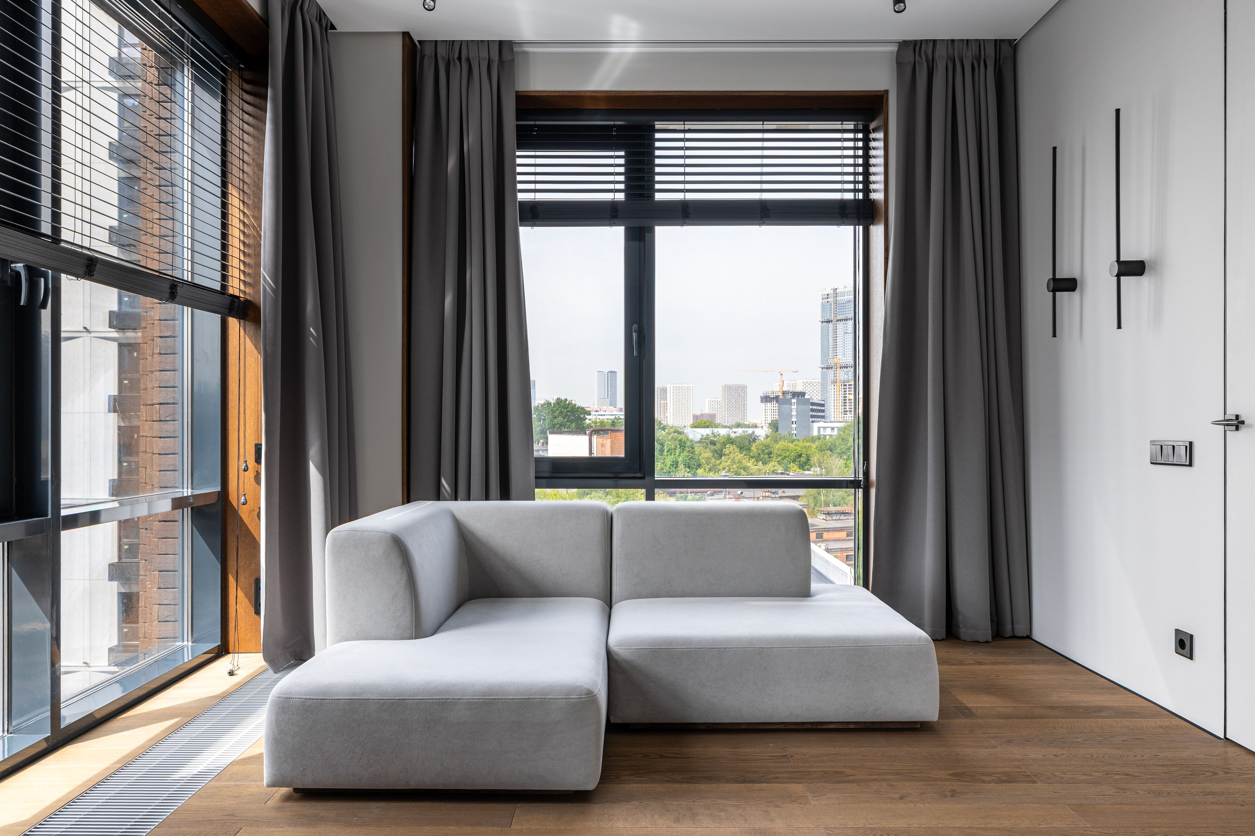 Дизайнерская семейная квартира с панорамными окнами. Veselinskiy| Интерьерный фотограф | Москва