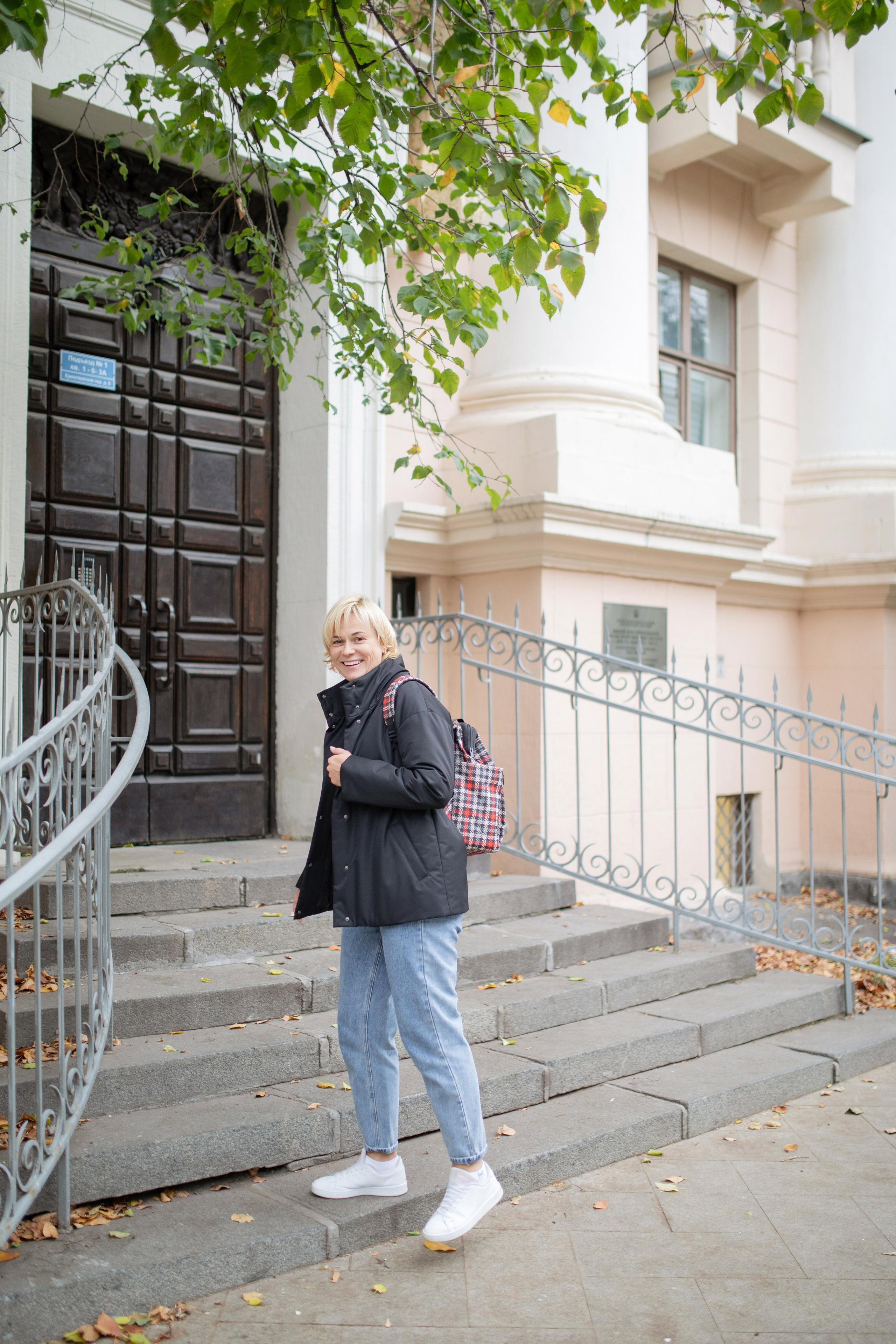 В городской локации. Алёна Орлова Портретный фотограф Москва