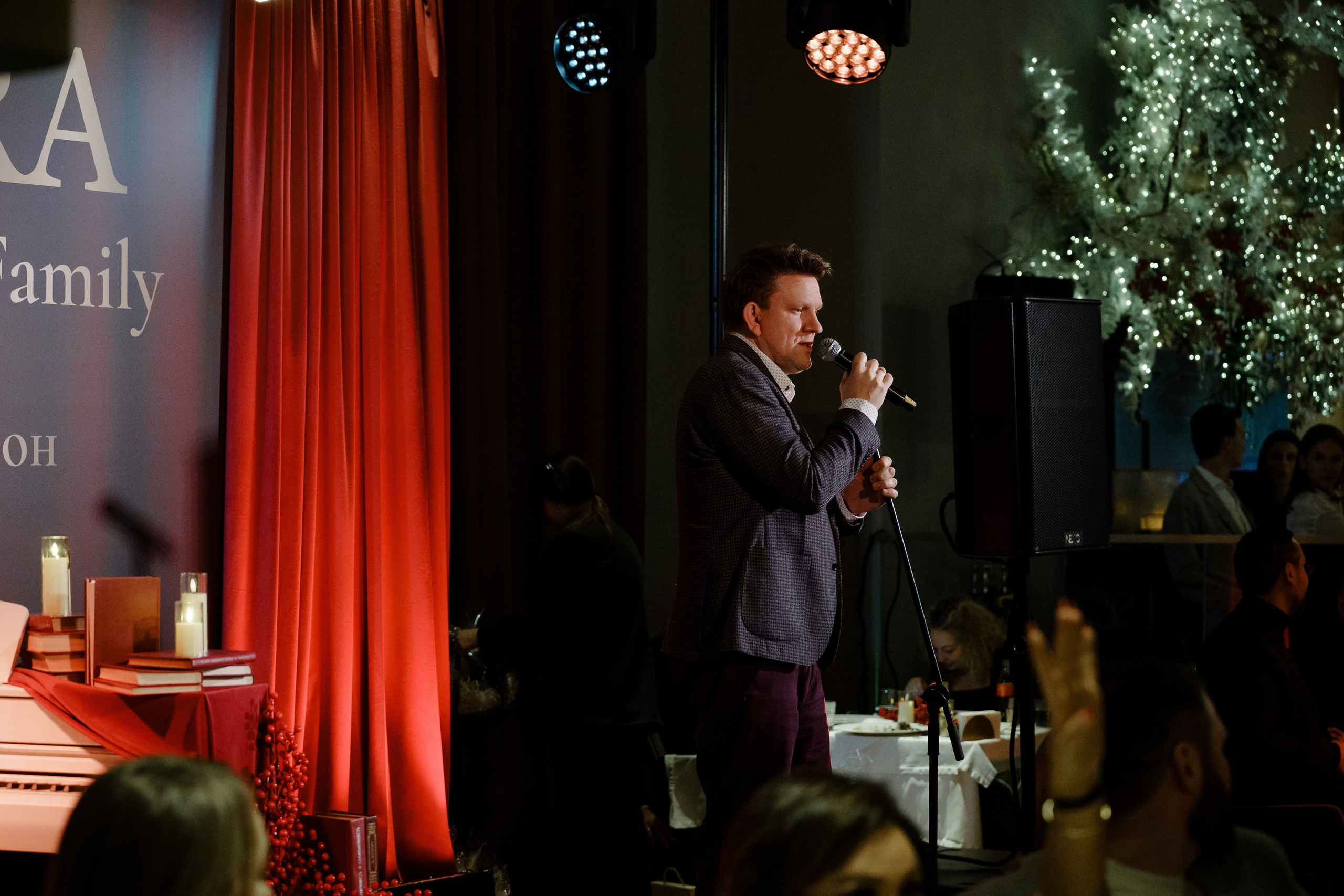 Литературный вечер «Libra». Репортажный фотограф в Москве Саша Дружинина