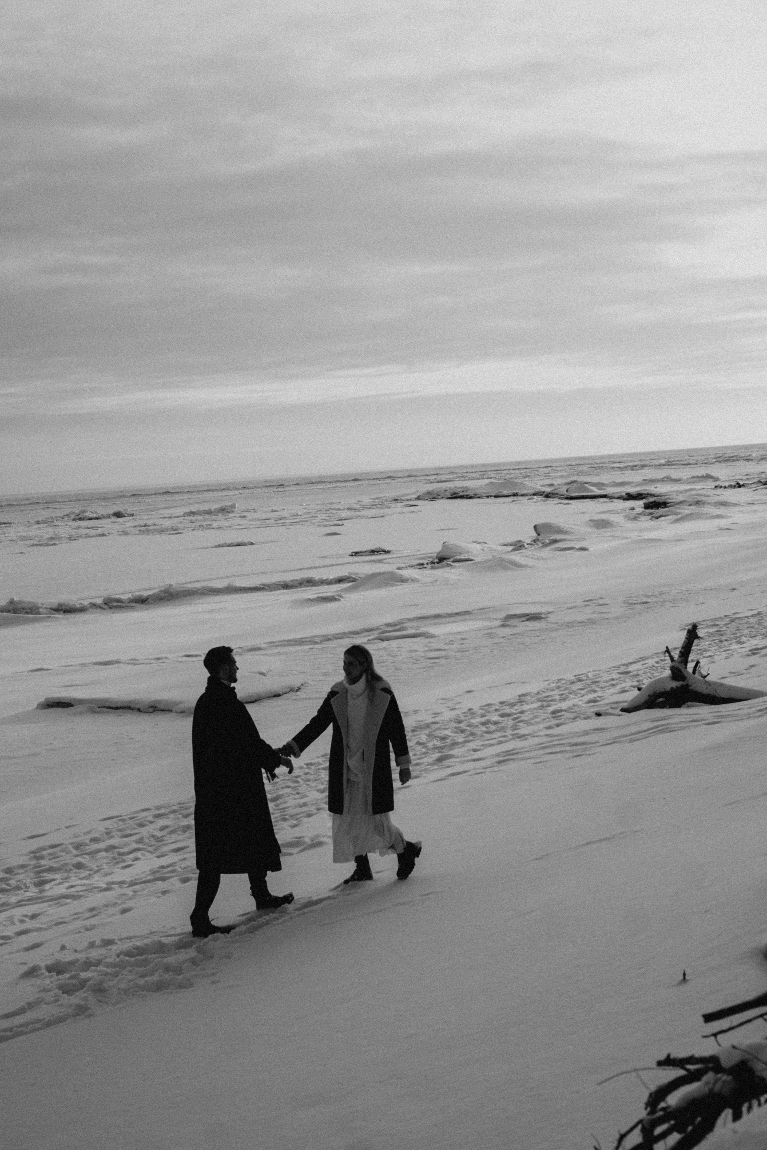 СВАДЕБНАЯ ФОТОСЕСИИИЯ ЗИМОЙ НА БЕРЕГУ ФИНСКОГО ОТЕЛЯ. СЬЕМКА В ОТЕЛЕ И НА БЕРЕГУ ЗАЛИВА. Профессиональный фотограф, Санкт-Петербург — Виктория Богомолова