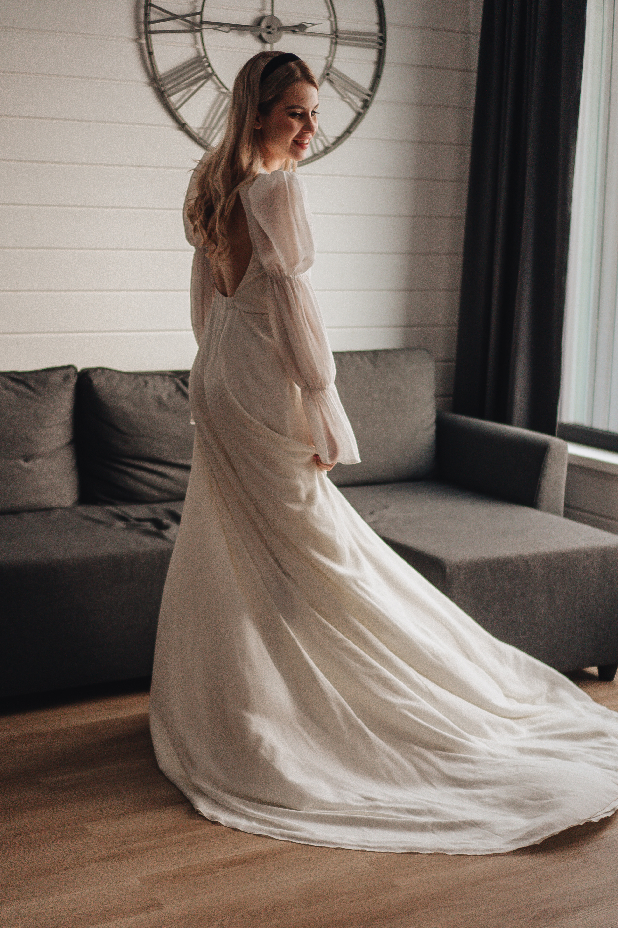 СВАДЕБНАЯ ФОТОСЕСИИИЯ ЗИМОЙ НА БЕРЕГУ ФИНСКОГО ОТЕЛЯ. СЬЕМКА В ОТЕЛЕ И НА БЕРЕГУ ЗАЛИВА. Профессиональный фотограф, Санкт-Петербург — Виктория Богомолова