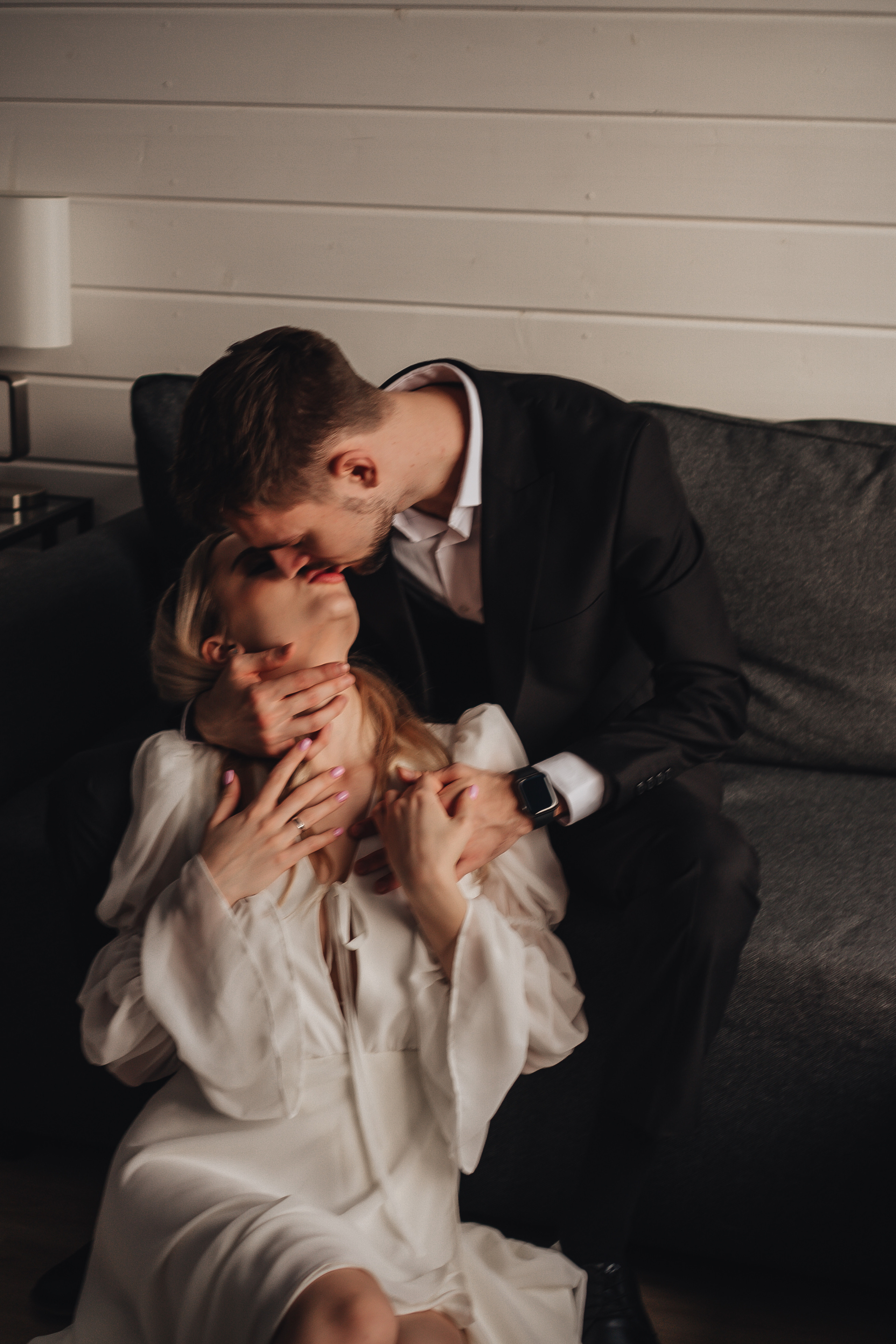 СВАДЕБНАЯ ФОТОСЕСИИИЯ ЗИМОЙ НА БЕРЕГУ ФИНСКОГО ОТЕЛЯ. СЬЕМКА В ОТЕЛЕ И НА БЕРЕГУ ЗАЛИВА. Профессиональный фотограф, Санкт-Петербург — Виктория Богомолова