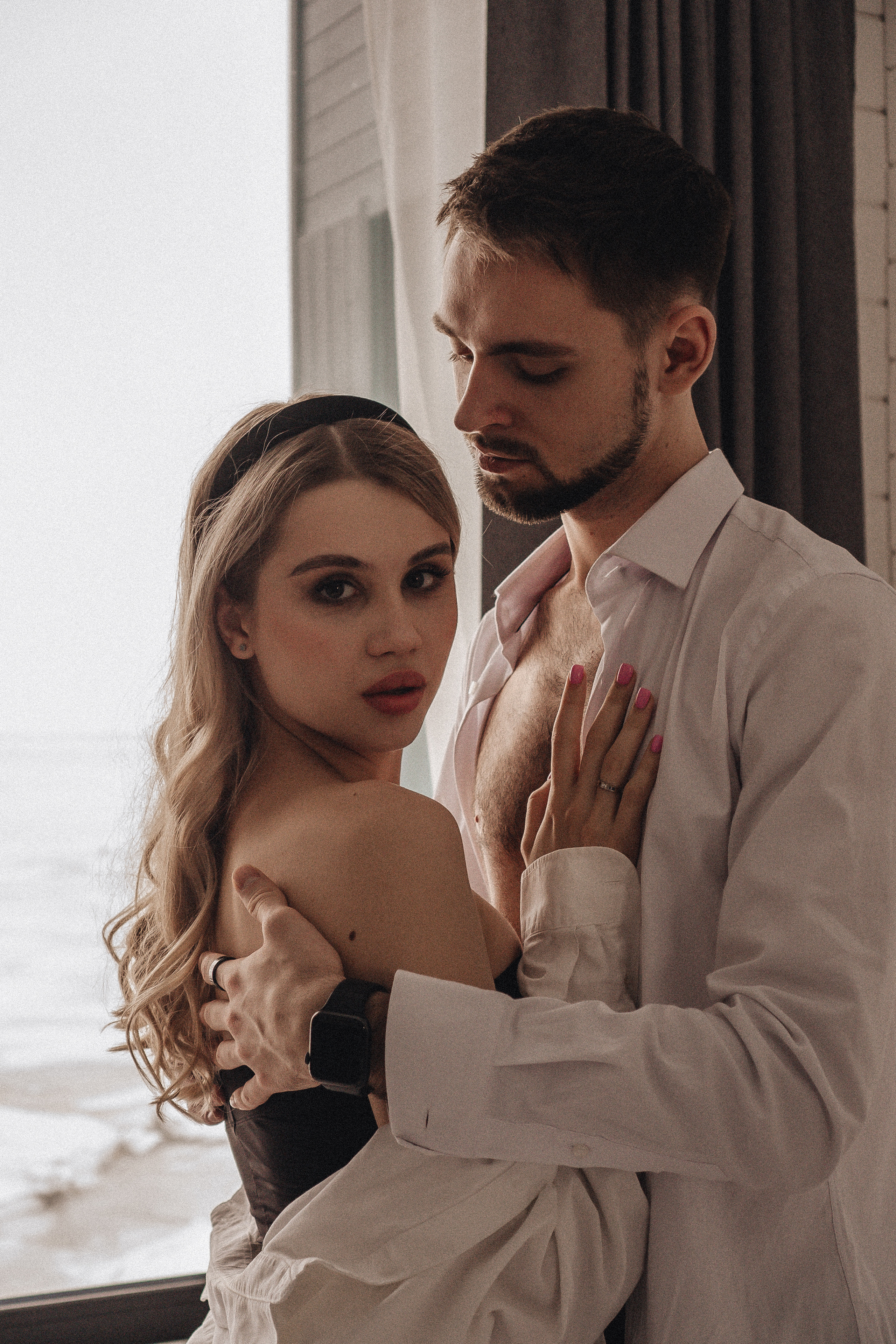 СВАДЕБНАЯ ФОТОСЕСИИИЯ ЗИМОЙ НА БЕРЕГУ ФИНСКОГО ОТЕЛЯ. СЬЕМКА В ОТЕЛЕ И НА БЕРЕГУ ЗАЛИВА. Профессиональный фотограф, Санкт-Петербург — Виктория Богомолова