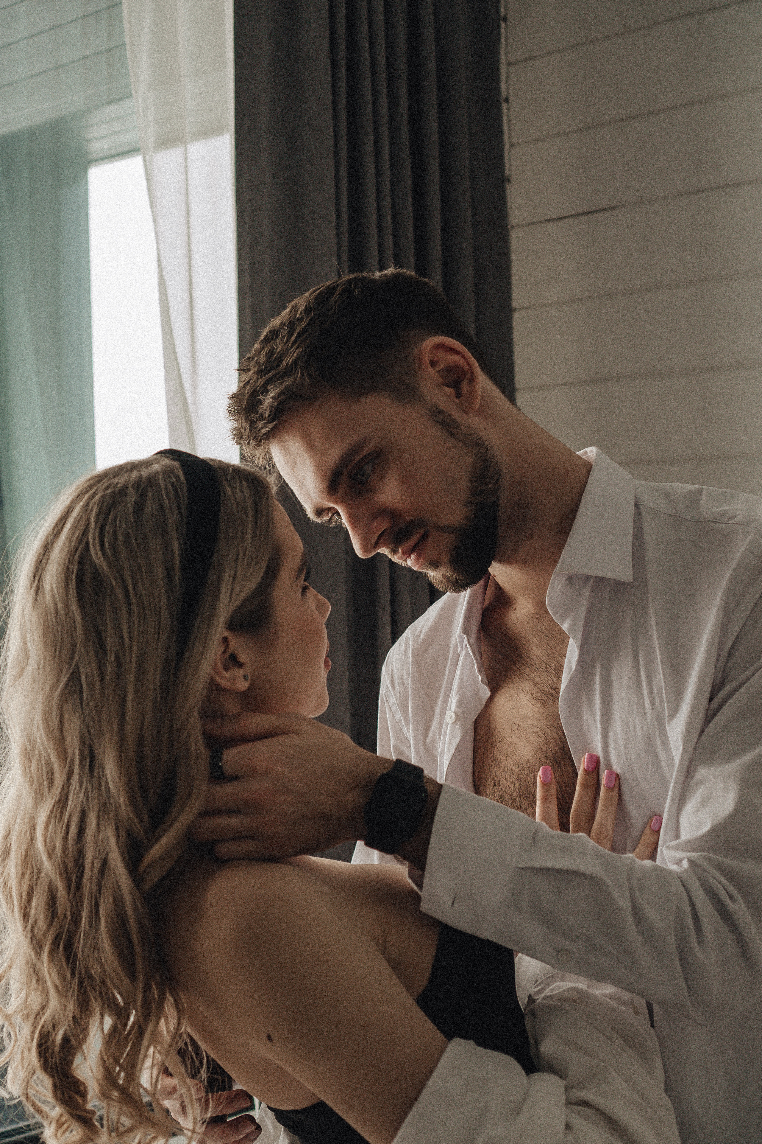 СВАДЕБНАЯ ФОТОСЕСИИИЯ ЗИМОЙ НА БЕРЕГУ ФИНСКОГО ОТЕЛЯ. СЬЕМКА В ОТЕЛЕ И НА БЕРЕГУ ЗАЛИВА. Профессиональный фотограф, Санкт-Петербург — Виктория Богомолова