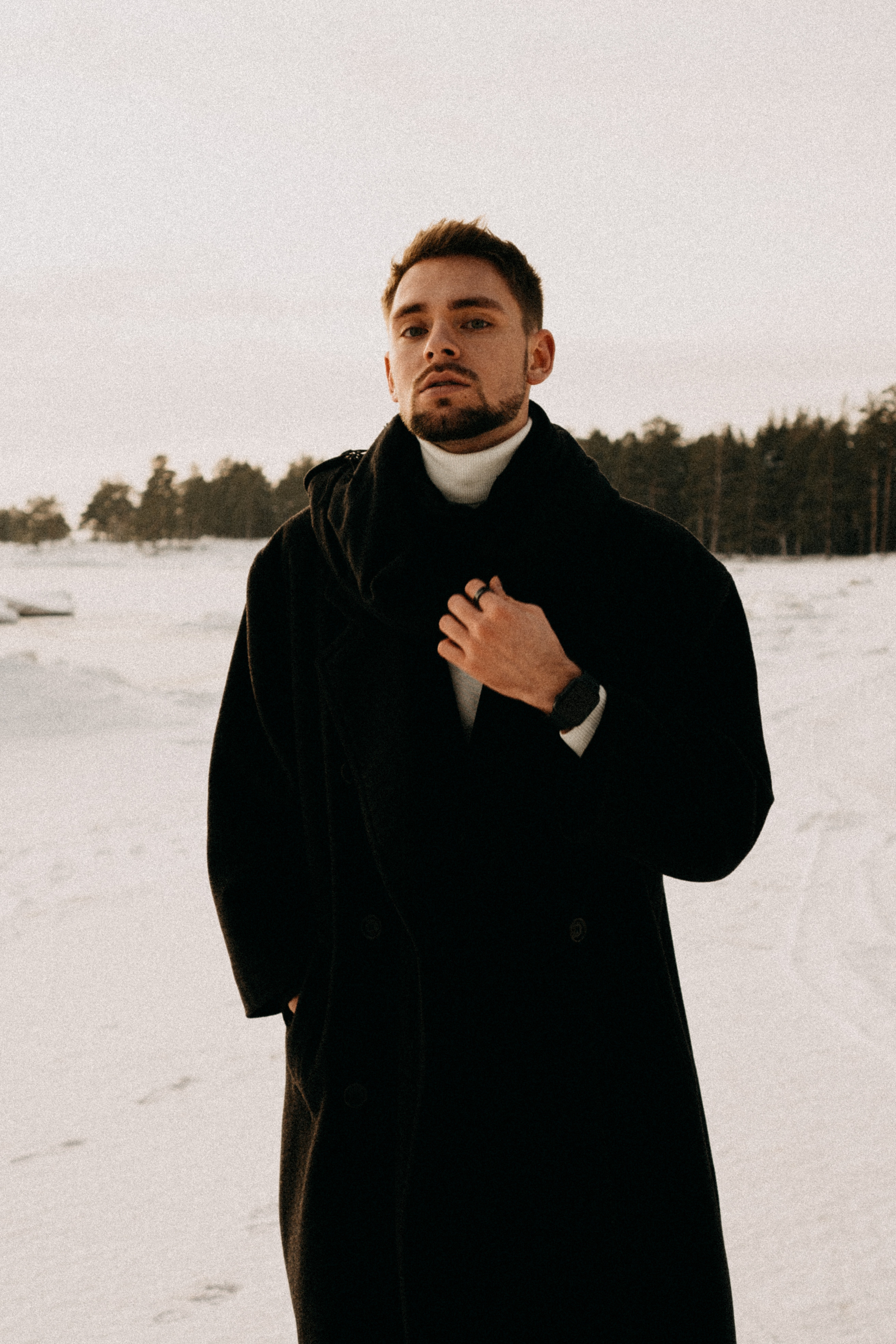 СВАДЕБНАЯ ФОТОСЕСИИИЯ ЗИМОЙ НА БЕРЕГУ ФИНСКОГО ОТЕЛЯ. СЬЕМКА В ОТЕЛЕ И НА БЕРЕГУ ЗАЛИВА. Профессиональный фотограф, Санкт-Петербург — Виктория Богомолова