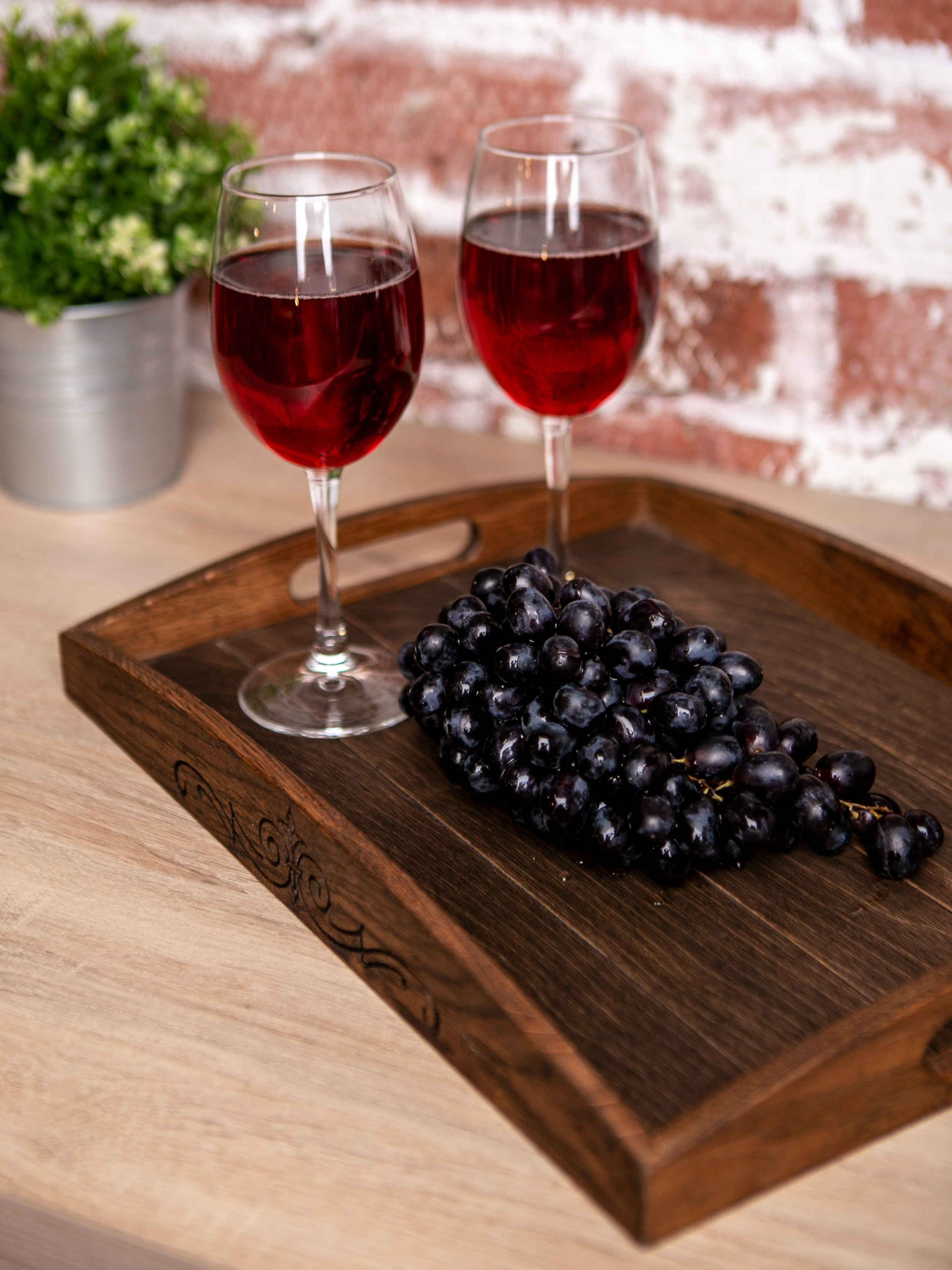 Подносы и этажерки. Контент фотограф, съемка для маркетплейсов, фуд съемка и репортажи в Новосибирске Ралия Галеева