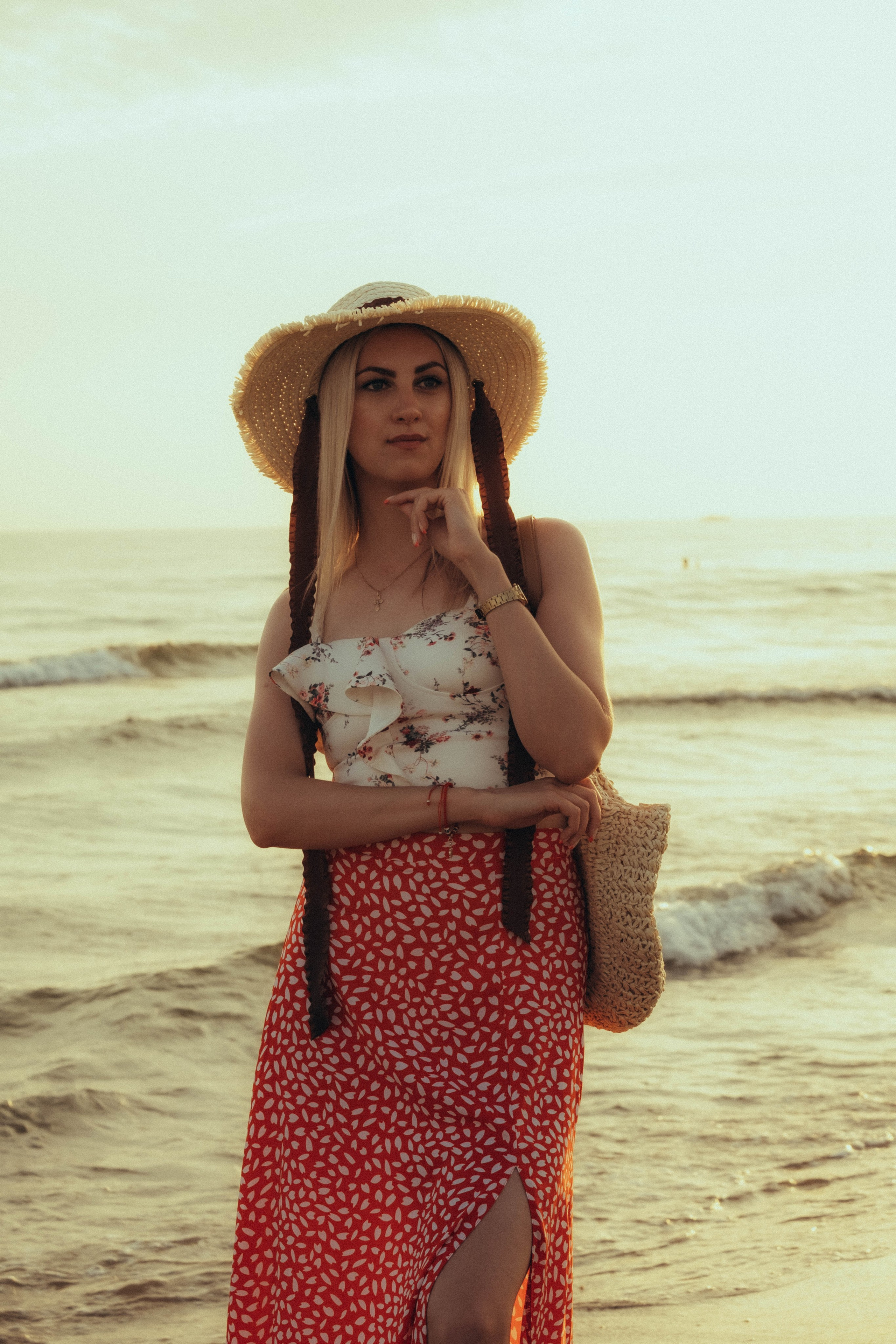 Июльский вечер на берегу черного моря. Профессиональный фотограф, Санкт-Петербург — Виктория Богомолова