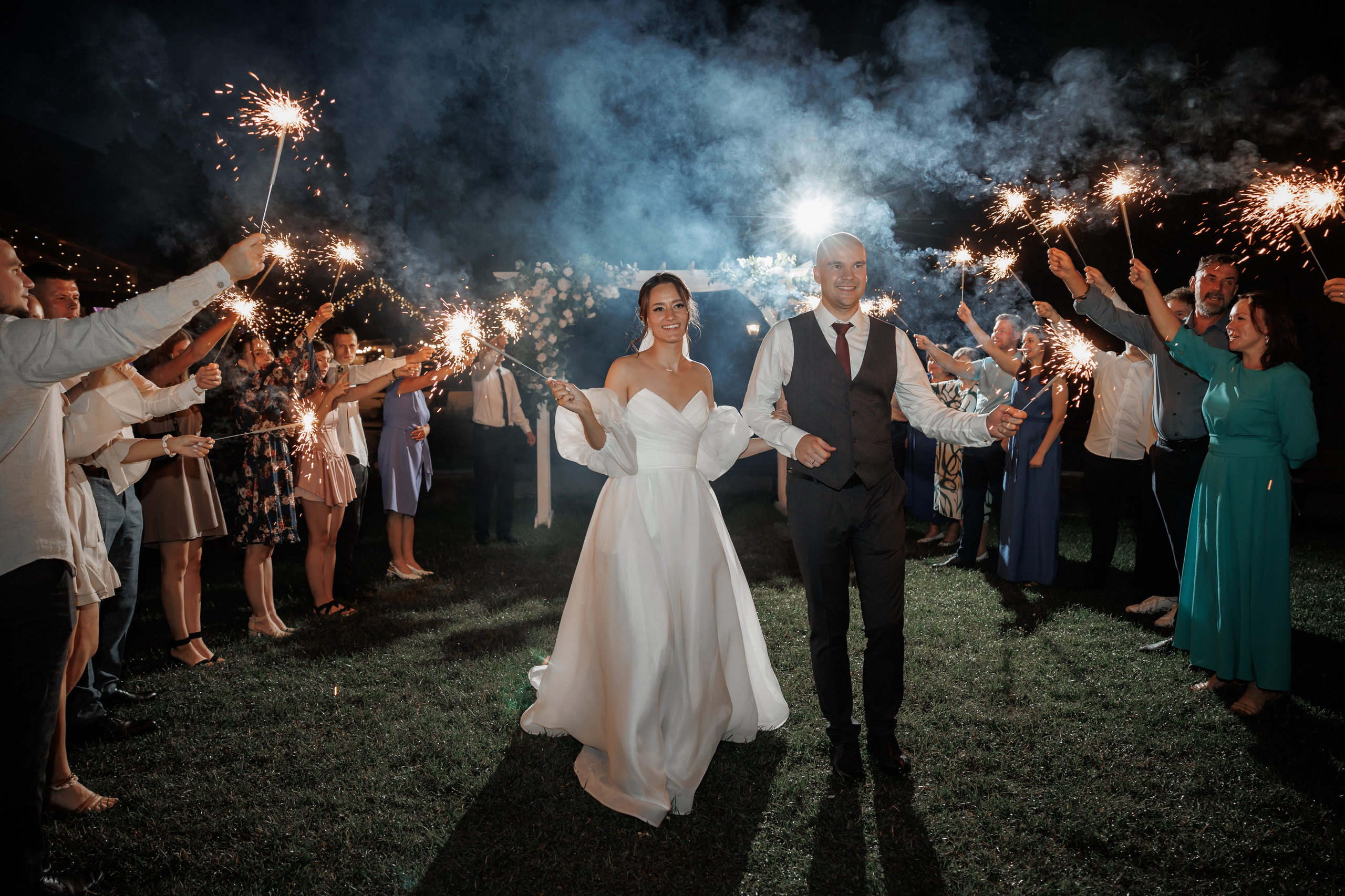 Полина и Дмитрий, загородный клуб «Барин», ЗАГС в г. Пушкино. Свадебный и репортажный фотограф (Москва, Королев и другие)