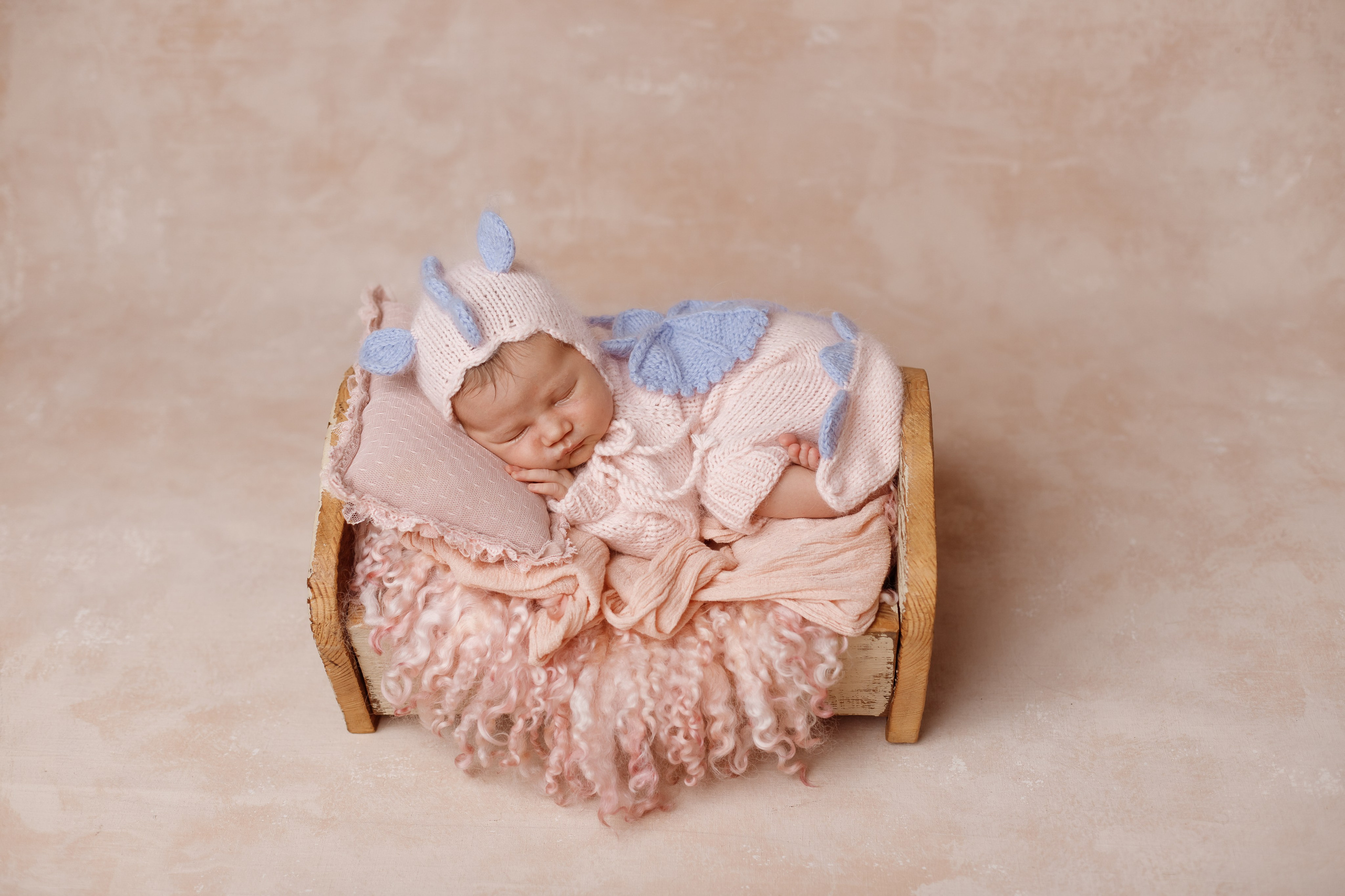 Новорожденные (5-14 дней). Фотограф новорождённых Ярославль. Детский и семейный фотограф Анна Салова