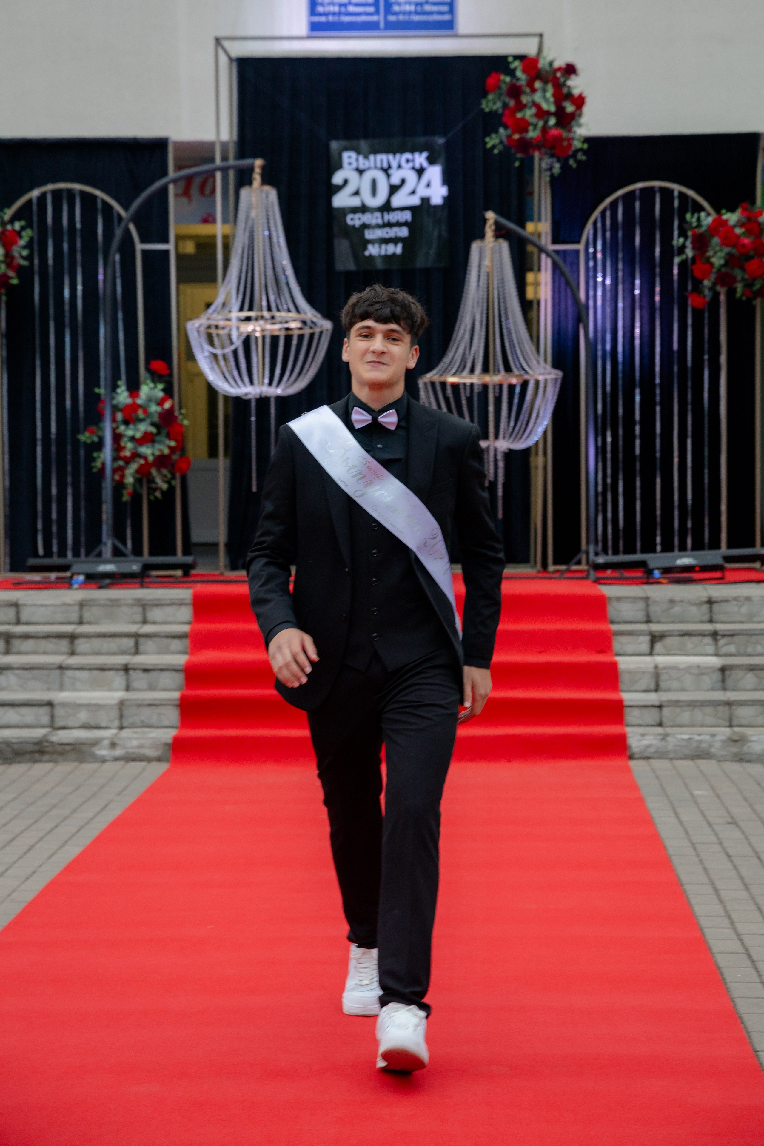 Школьный выпускной 2024 год в Соколе (Минск). Свадебный фотограф в Минске/Беларуси Сергей Спиридонов