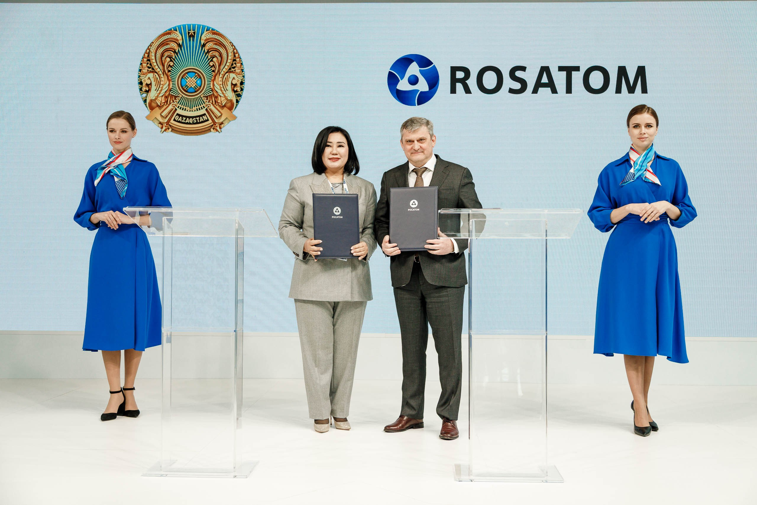 Подписания соглашений на форуме ATOM EXPO XIII 2024 в Сириусе. Репортажный фотограф в Москве, Сочи и Санкт-Петербурге