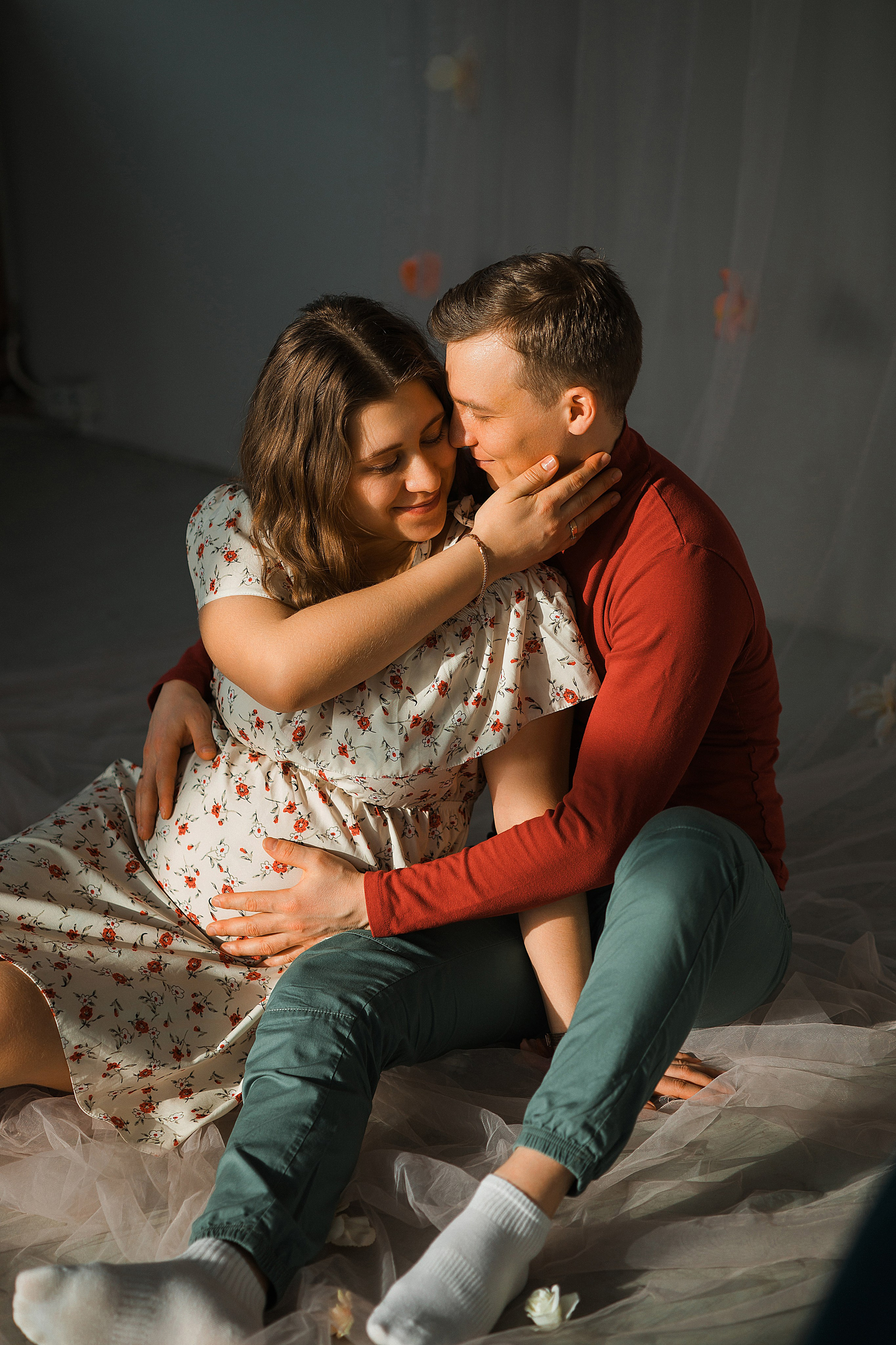 Романтическая фотосъемка в фотостудии. Выпускные альбомы в Серпухове