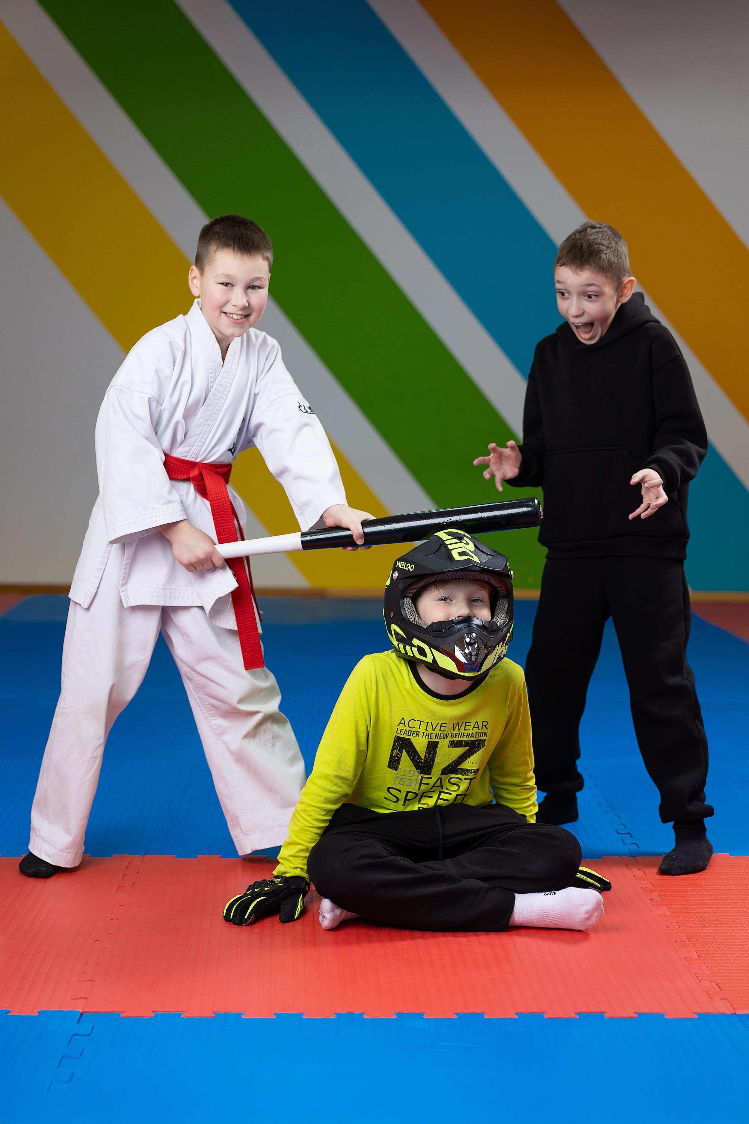 Младшие классы. Фотосессии в Тобольске, школьный фотограф, репортажная съемка