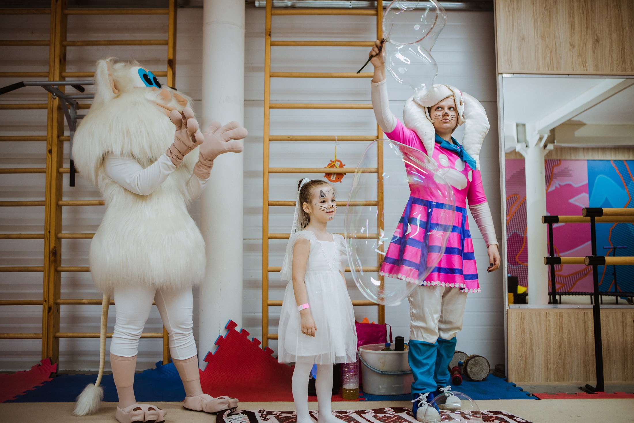 Ника, 5 лет. Батутлет, Волжский. Фотографы в городе Волгограде — Людмила Агеева и Алексей Околелов