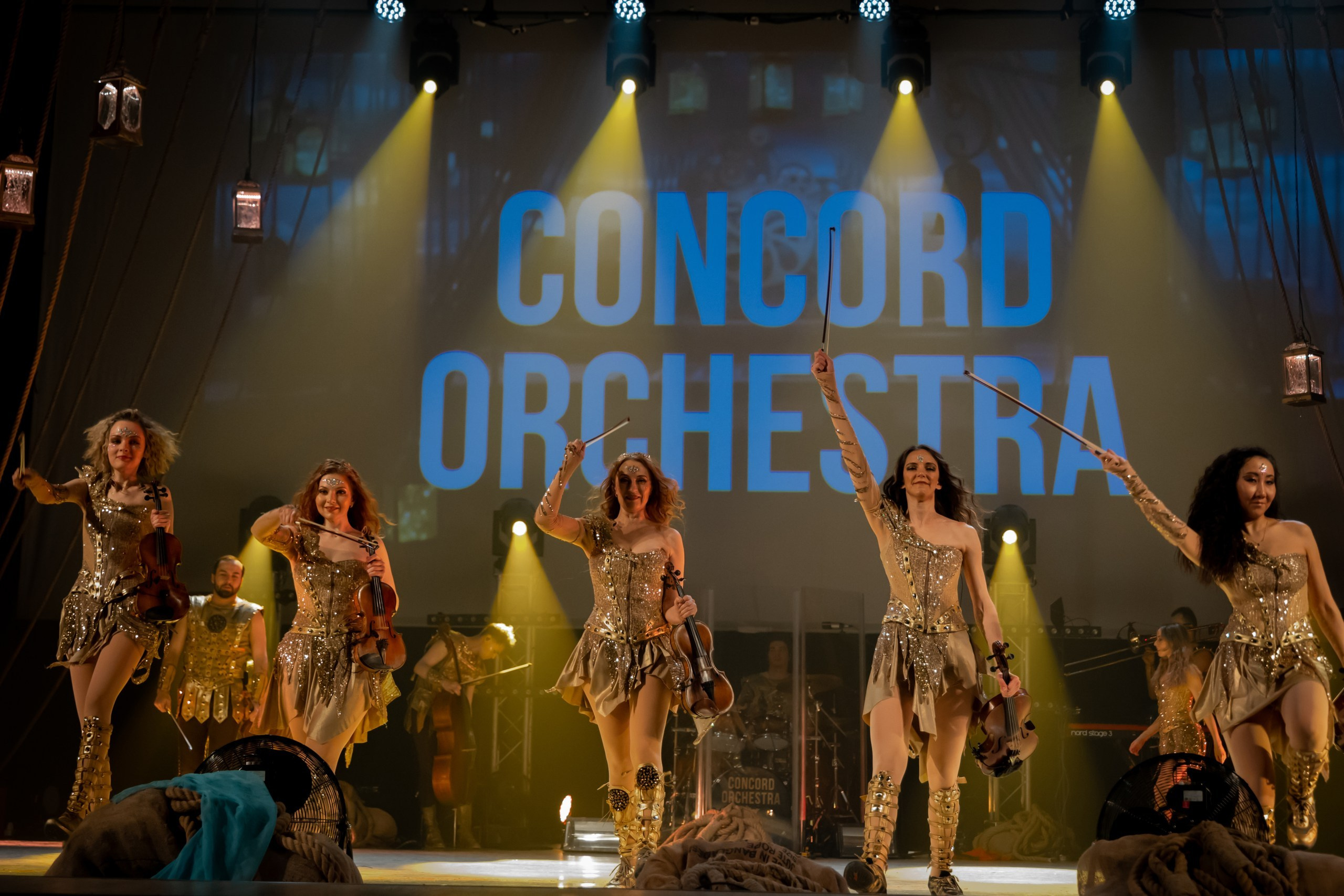 Первый в мире танцующий оркестр«Concord Orchestra». Обо мне