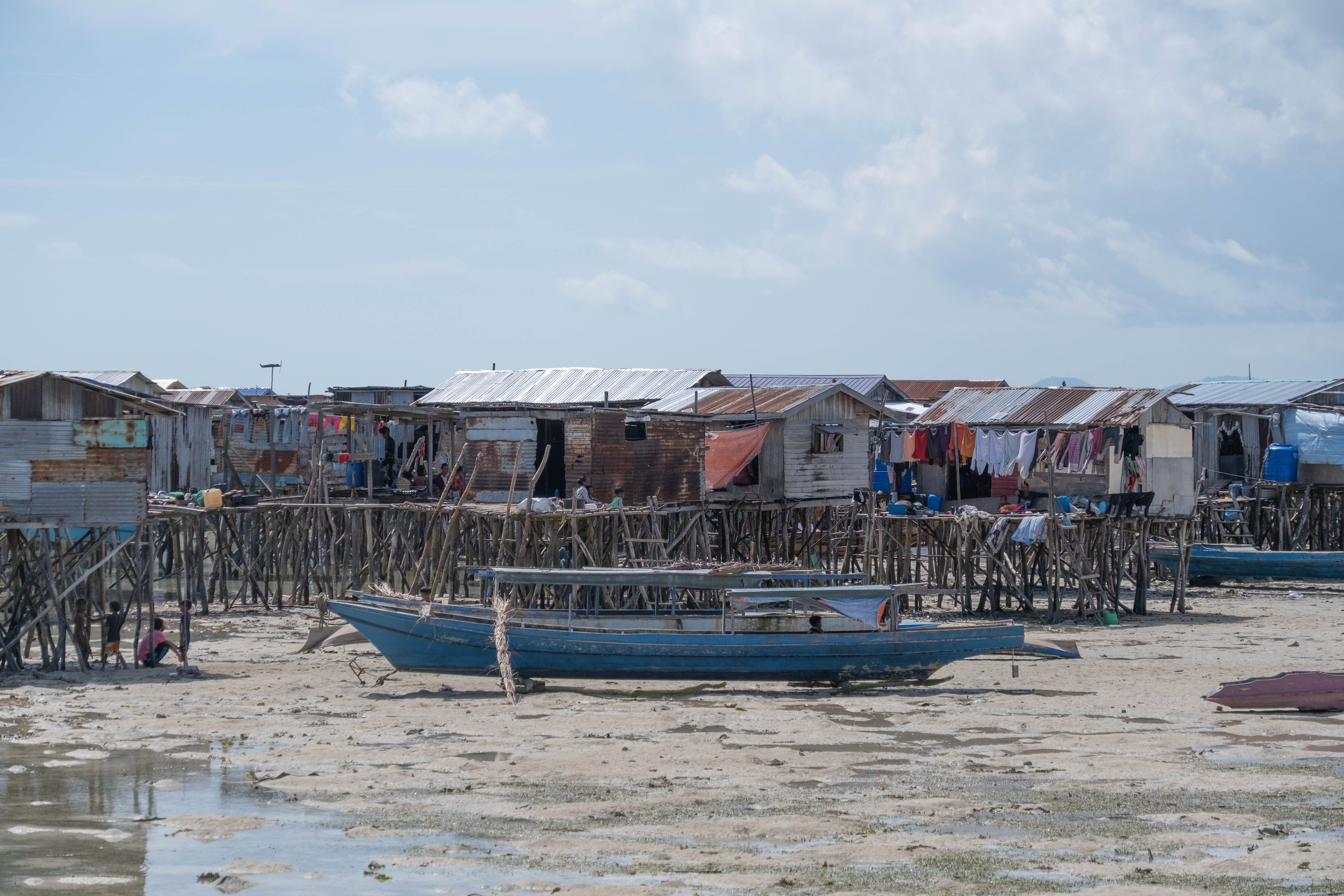 Остров. Цыгане. Фотографии из путешествий
