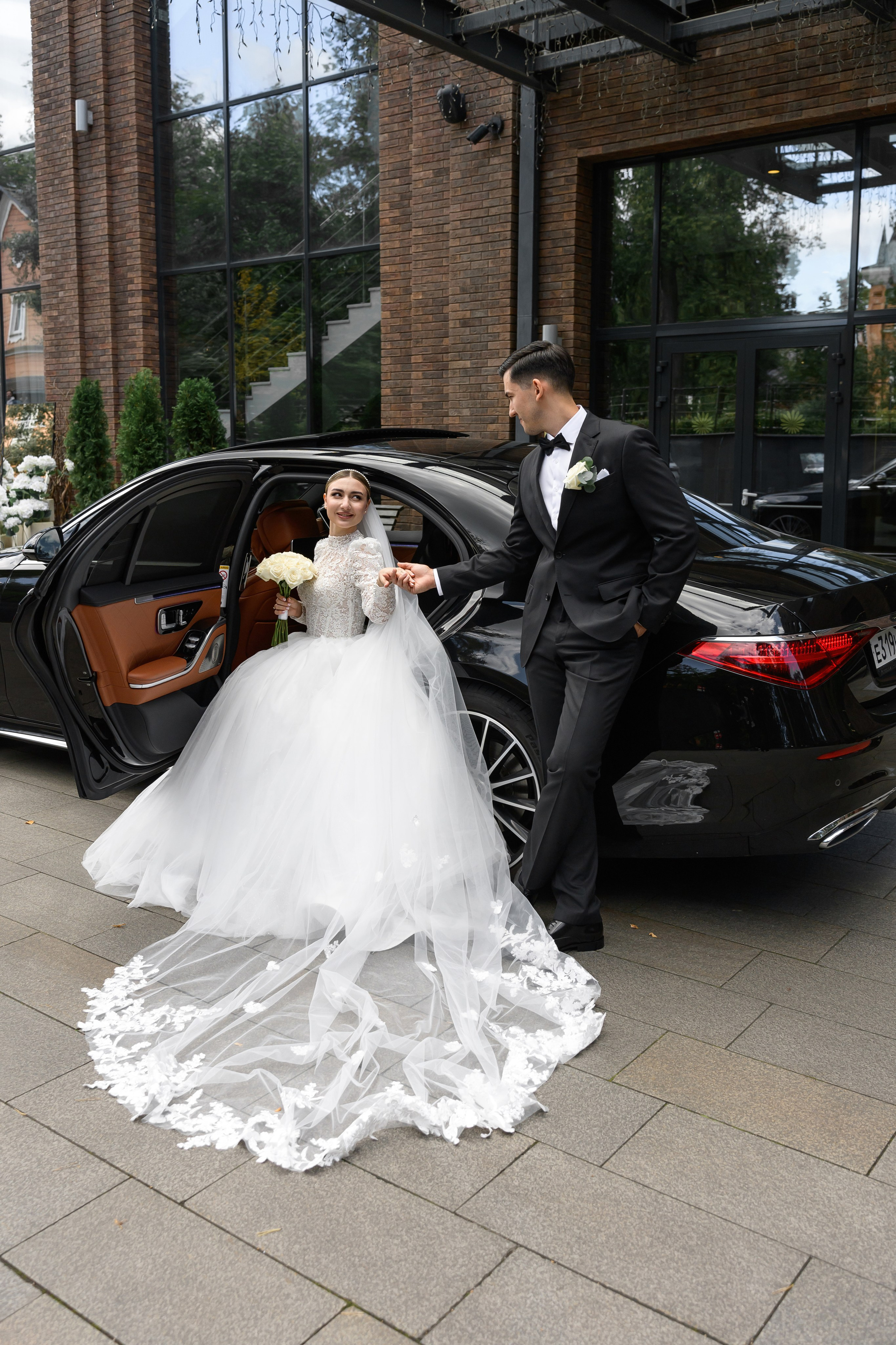 Свадебная фотосессия в усадьбе Остафьево. Свадебный фотограф Москва Юрий Кульман