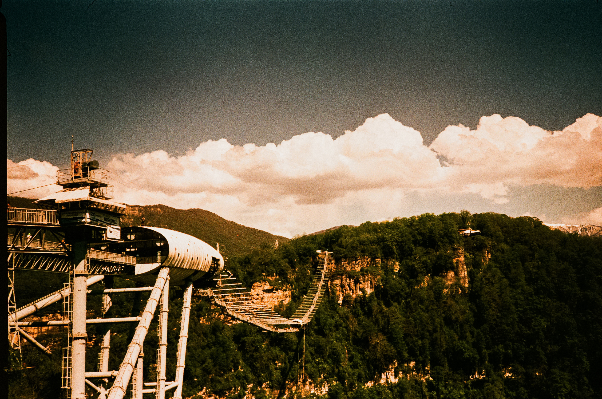 Skypark в Сочи на Fuji DL-300, пленка Konica Centuria 1600