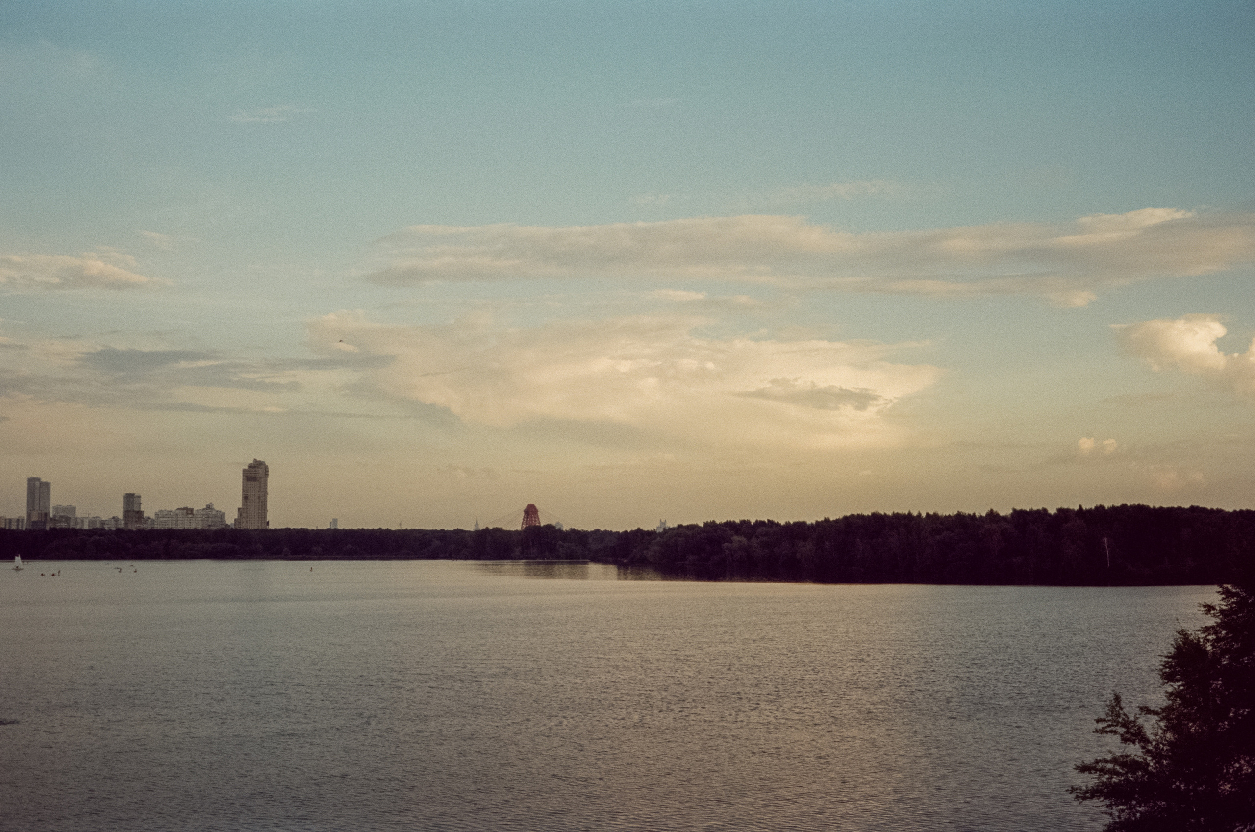 Canon Canonet QL17 G-III QL / Kodak Vision 3 250D