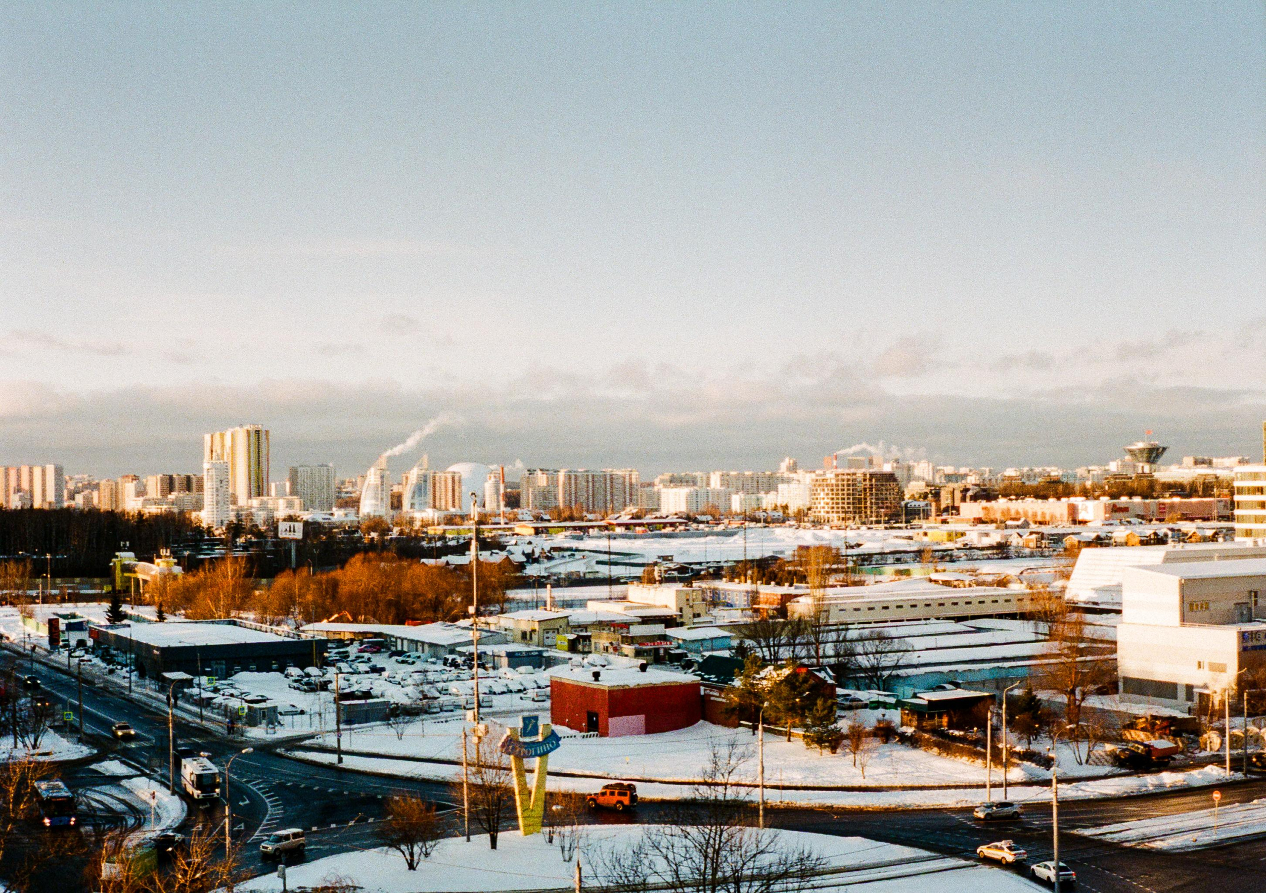 Olympus Pen EED / Fujifilm Superia 200