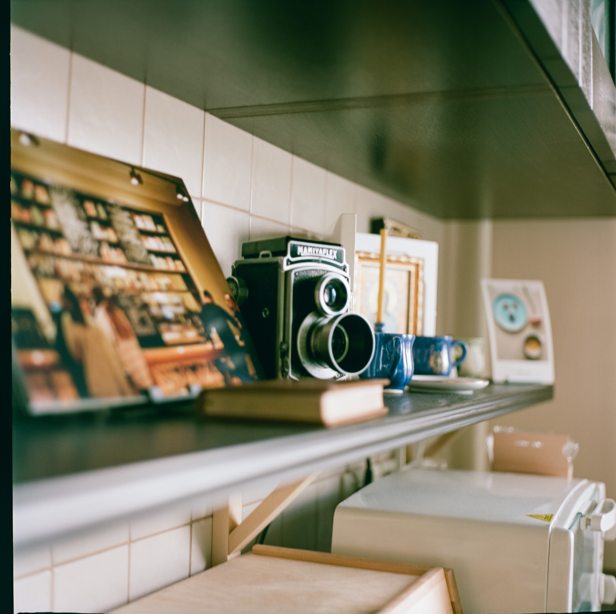 Yashica Mat-124 / Kodak Aerocolor IV