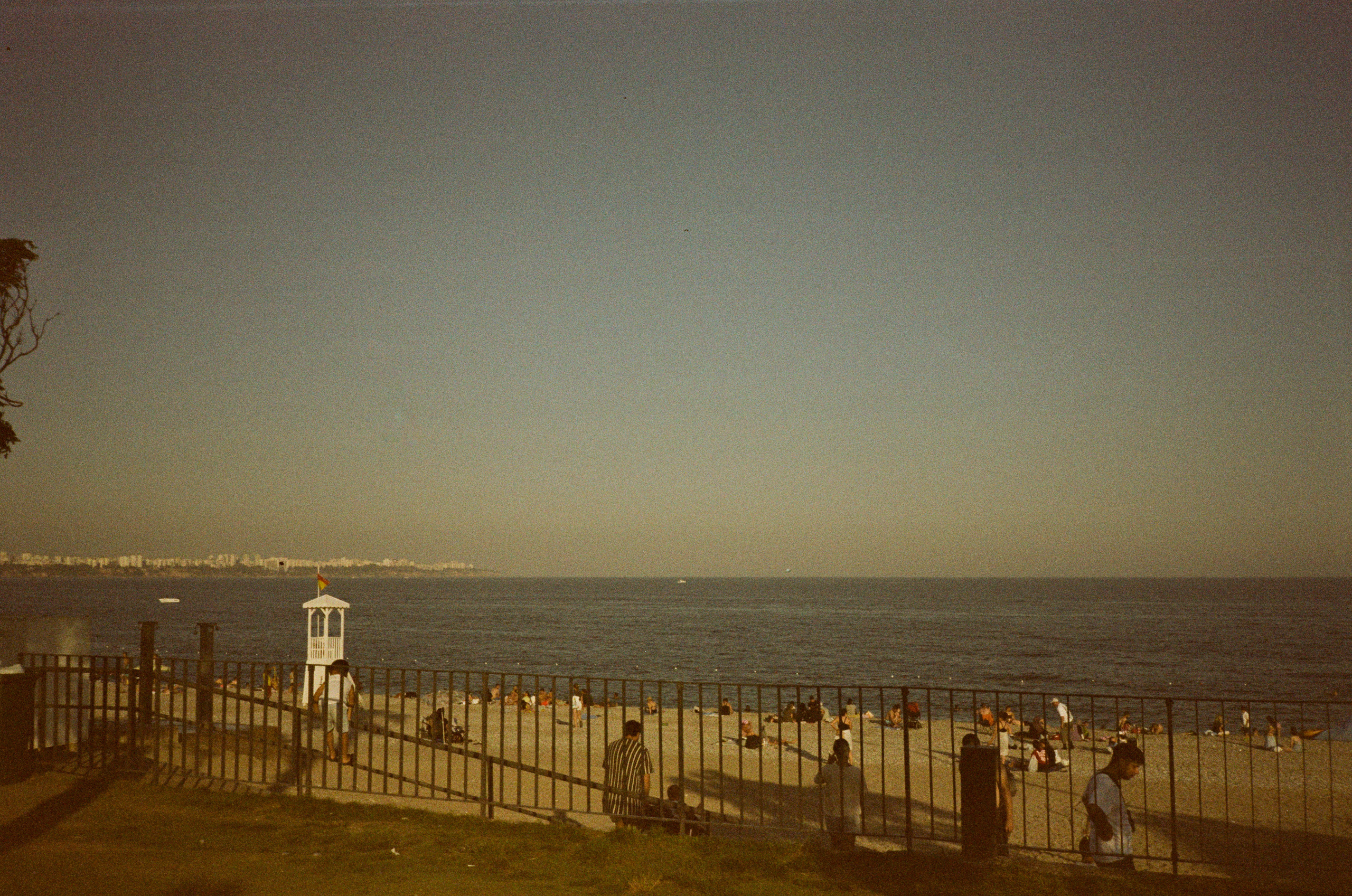 Набережная Антальи на просроченную пленку Kodak Gold 200