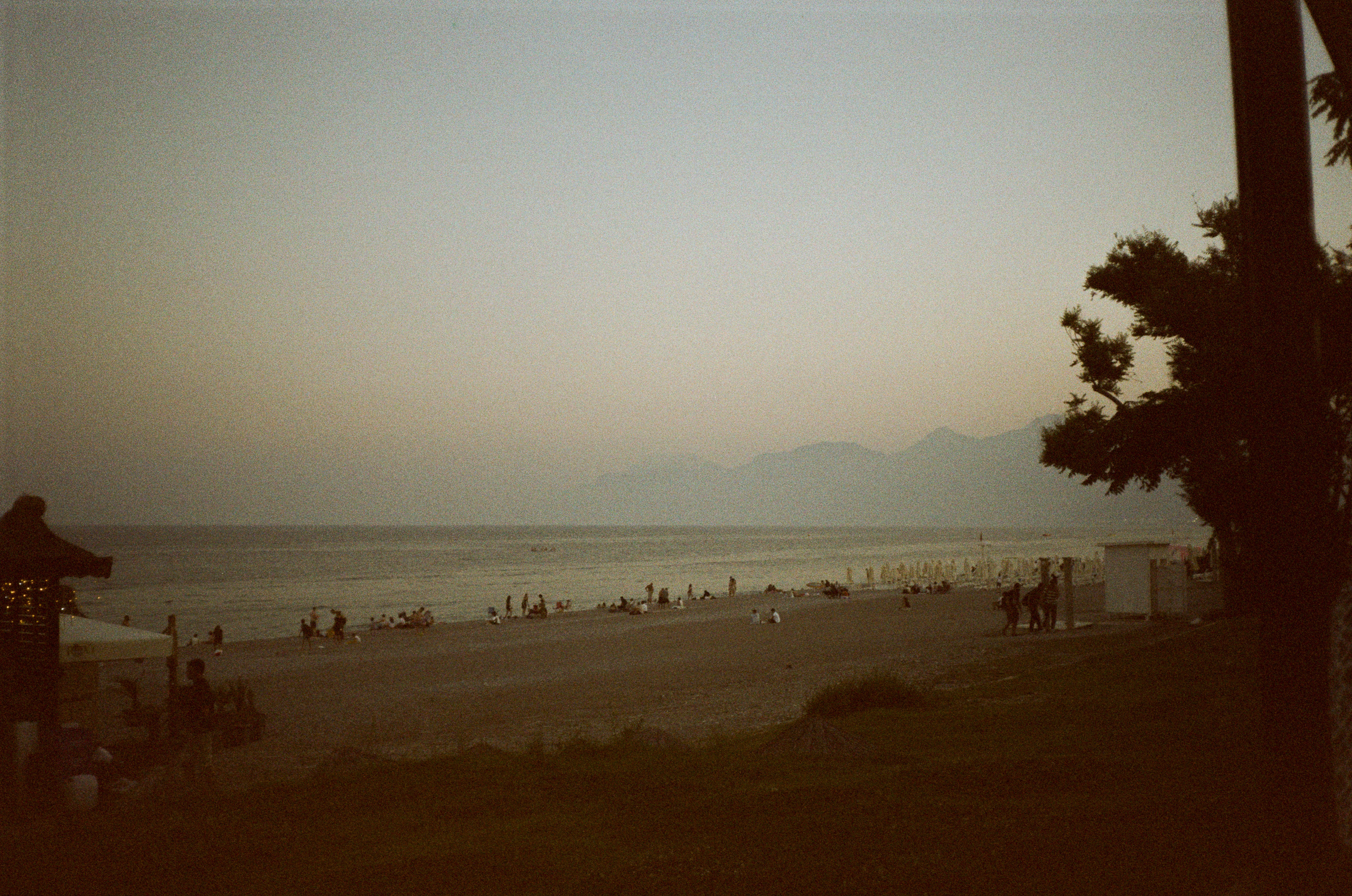 Набережная Антальи на просроченную пленку Kodak Gold 200