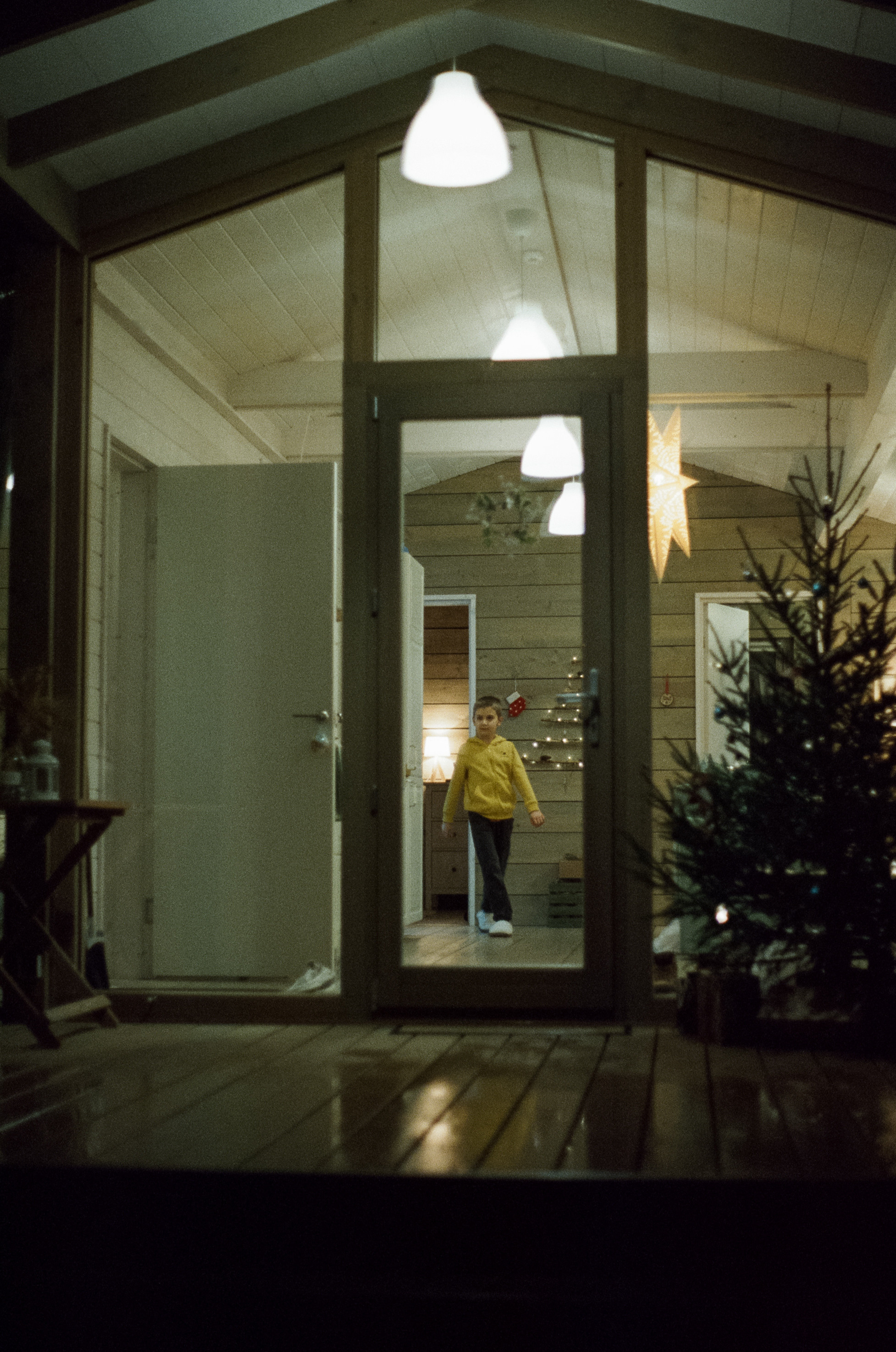 Hygge Dacha (Pentax MZ-3 — Pentax MZ-m 50 mm f1.4)