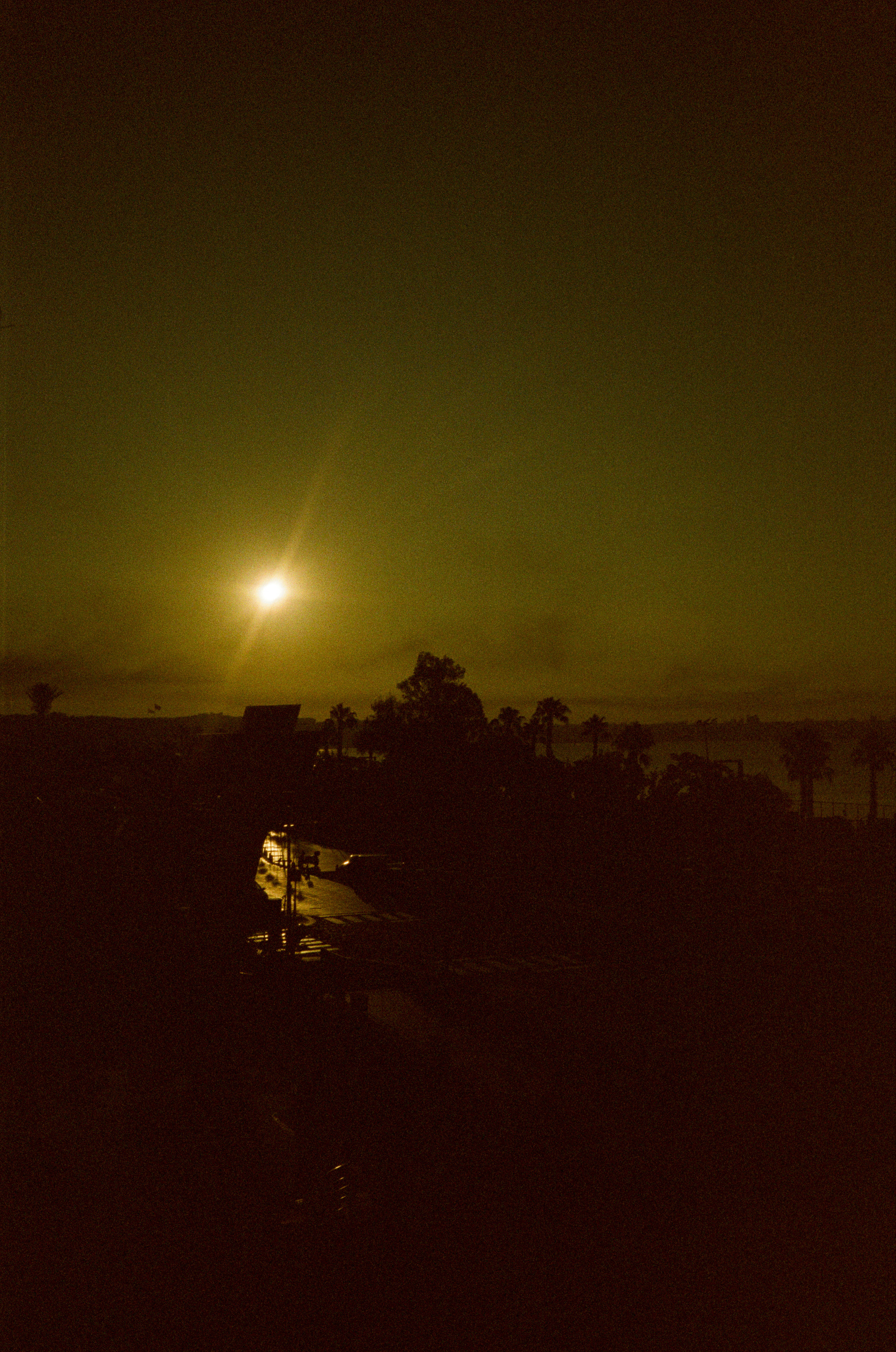 Набережная Антальи на просроченную пленку Kodak Gold 200