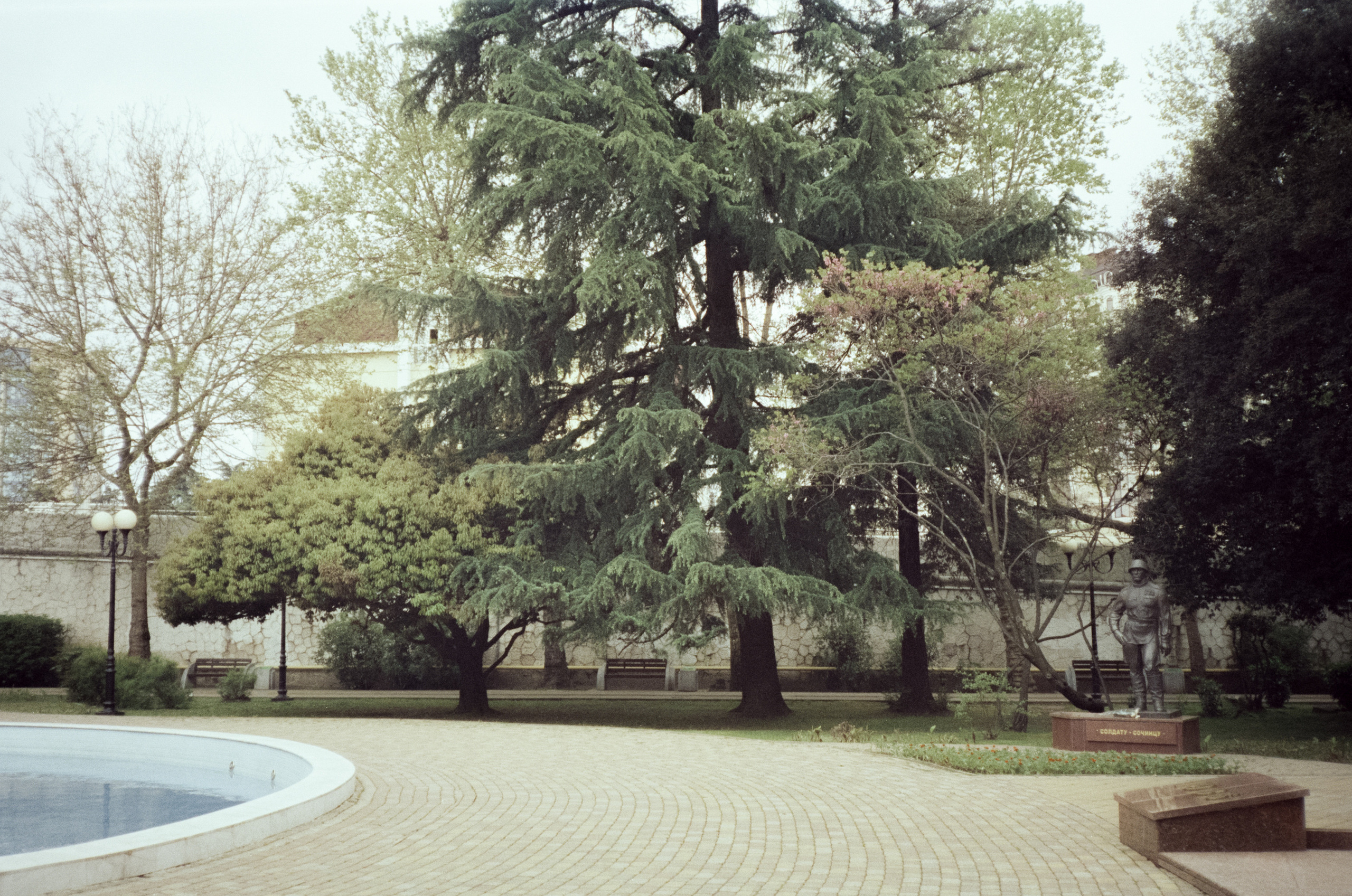 Комсомольский парк, Морской Порт Сочи — Revue 35 СС