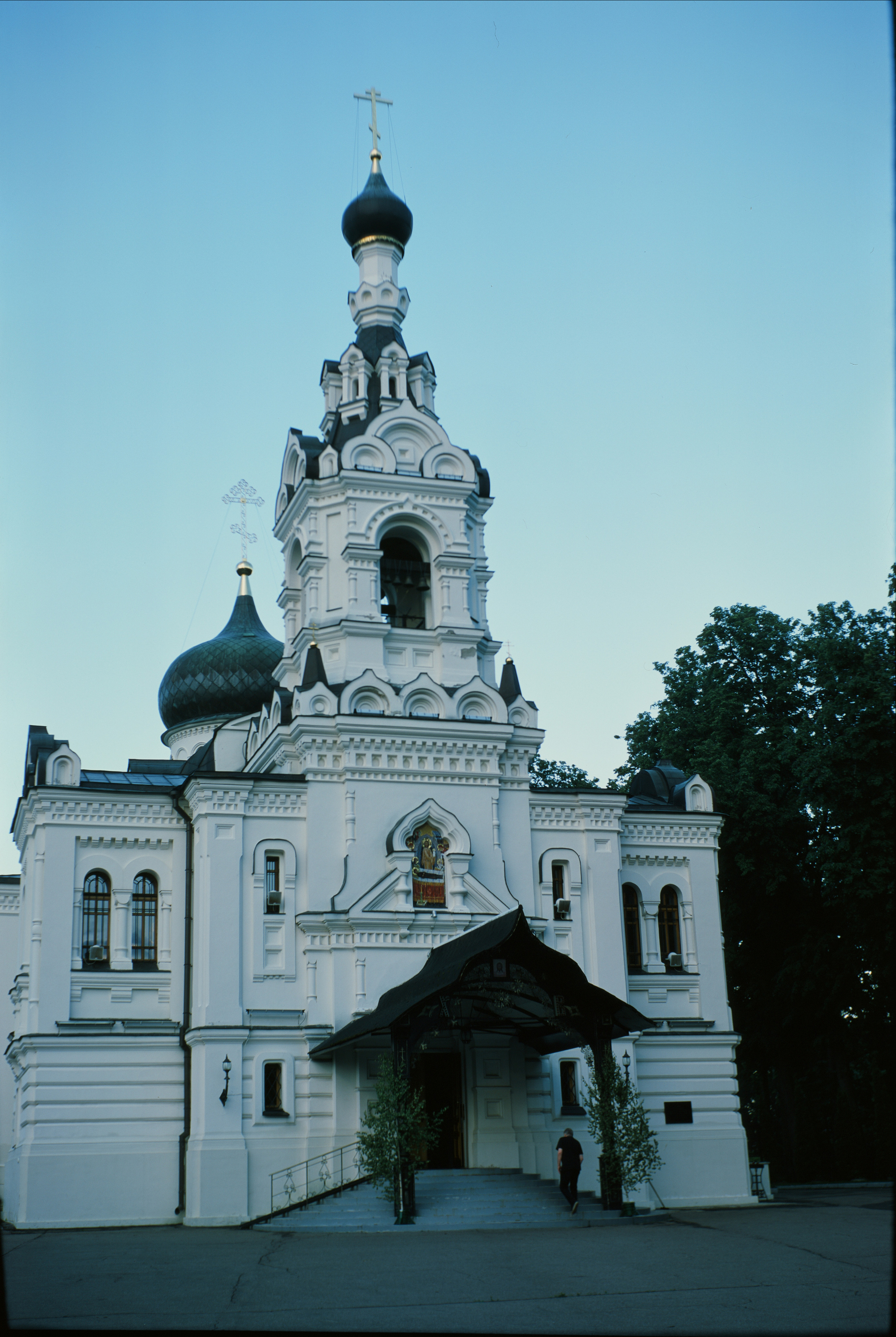 Fujichrome Provia 100 °F / Franka Rolfix II