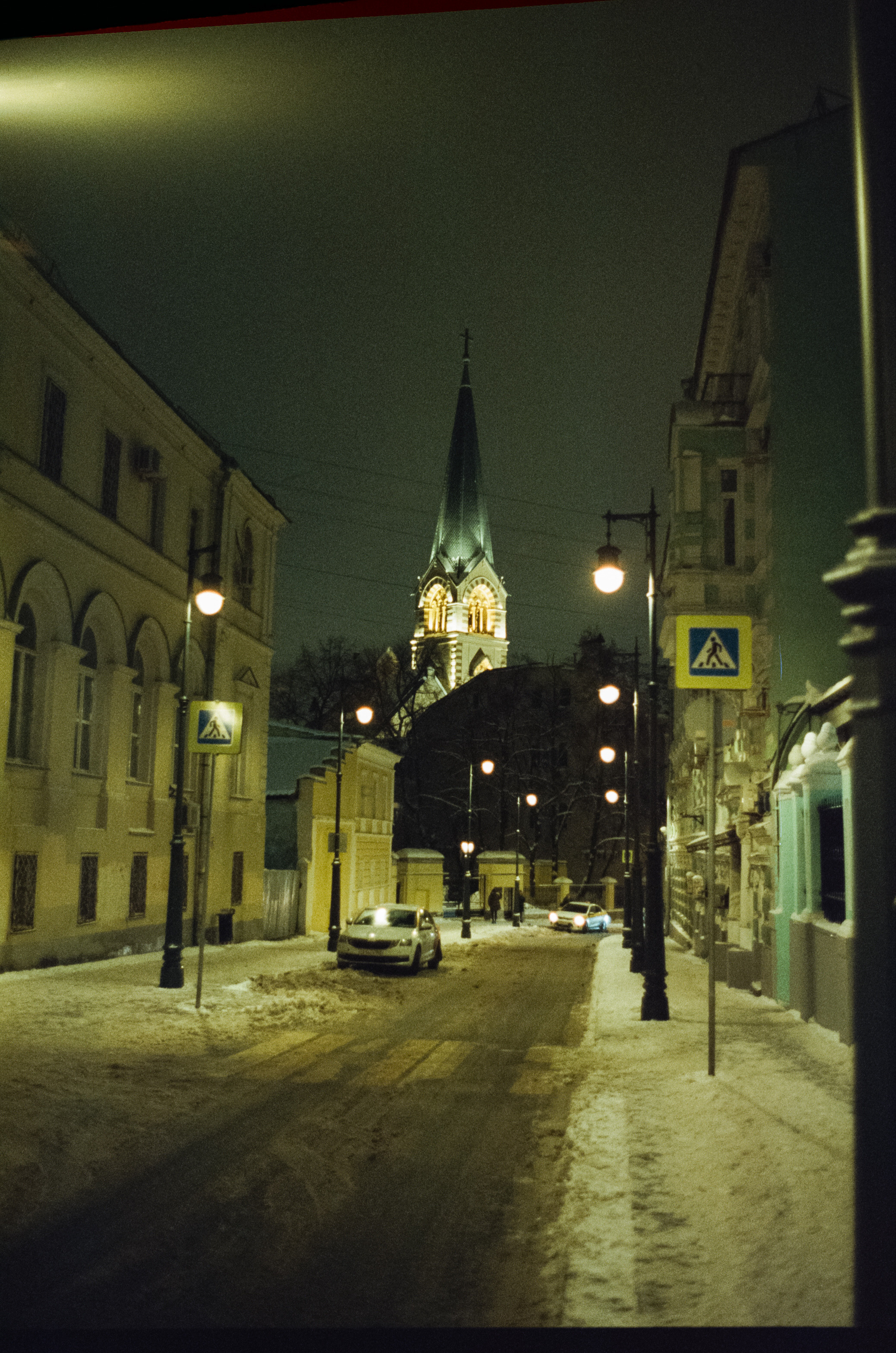 Центр Москвы на кинопленку Kodak Vision 3 500T (Contax G1 Green Label)