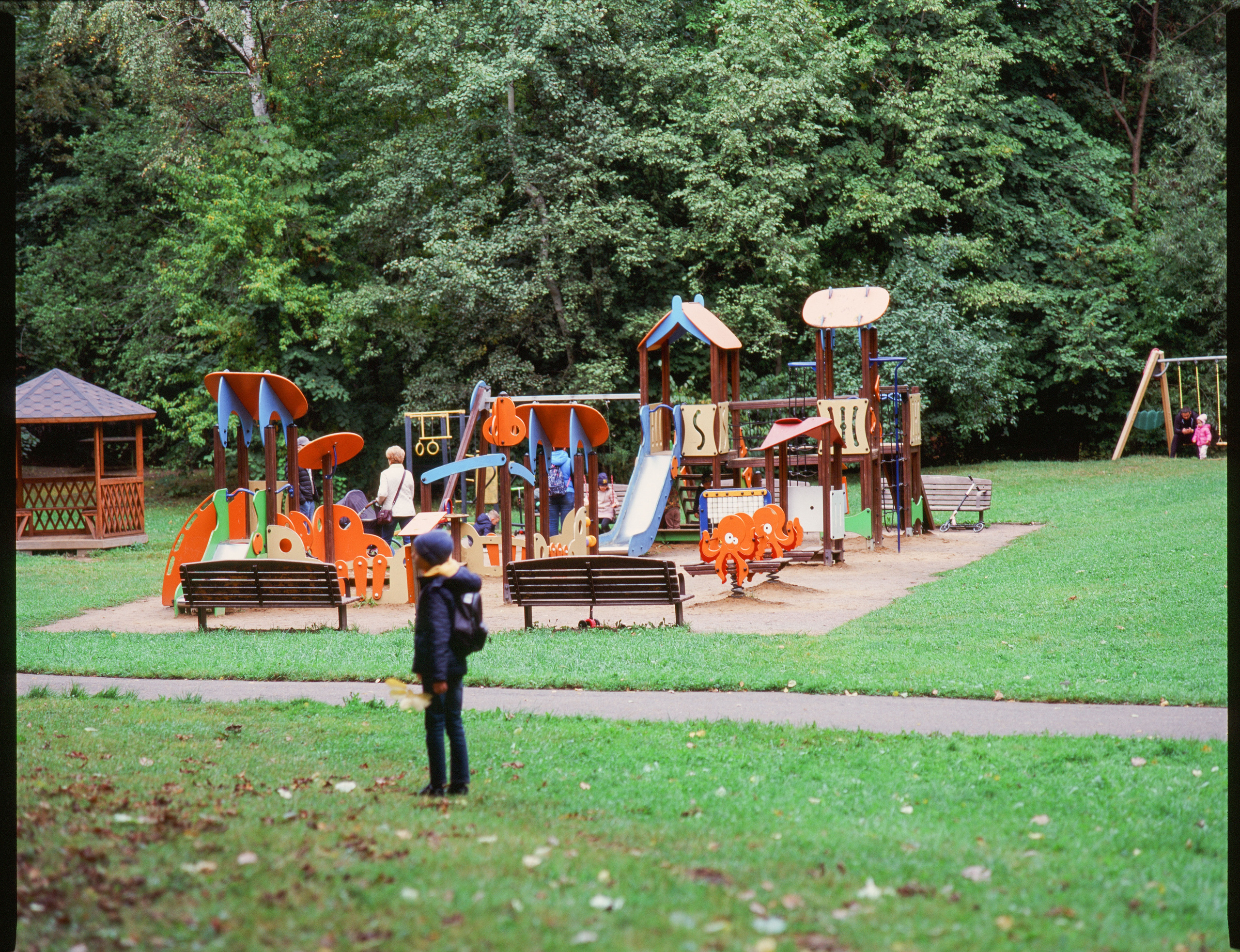 Zenza Bronica ETR — Zenzanon 150 f3.5 / Fujichrome Velvia 100