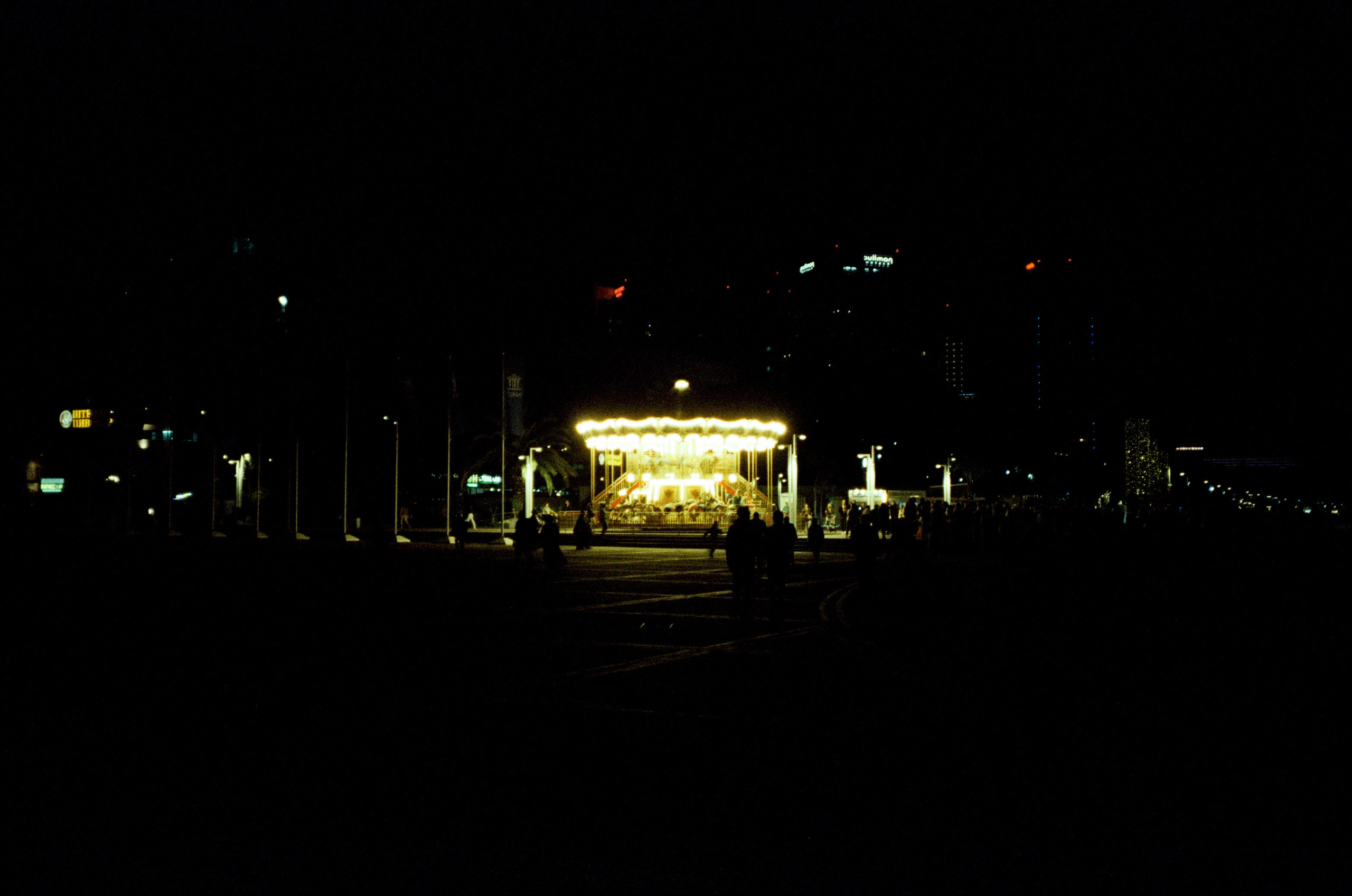 Комсомольский парк, Морской Порт Сочи — Revue 35 СС