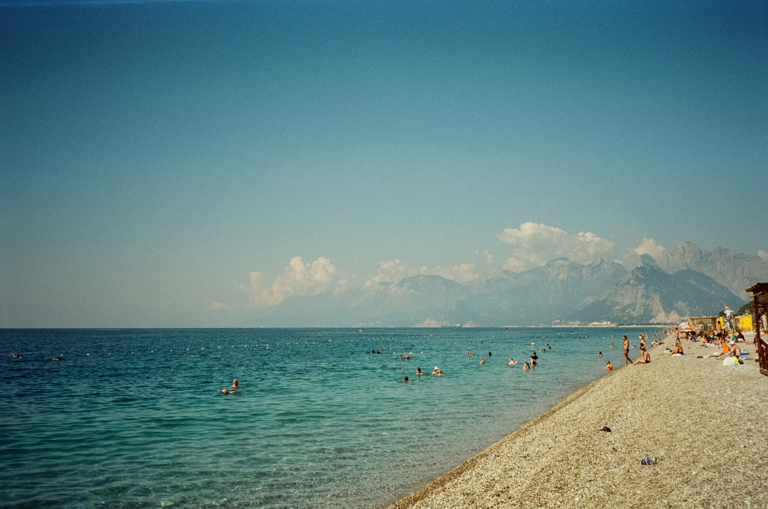 Пляж Коньялты, Анталья, набережная