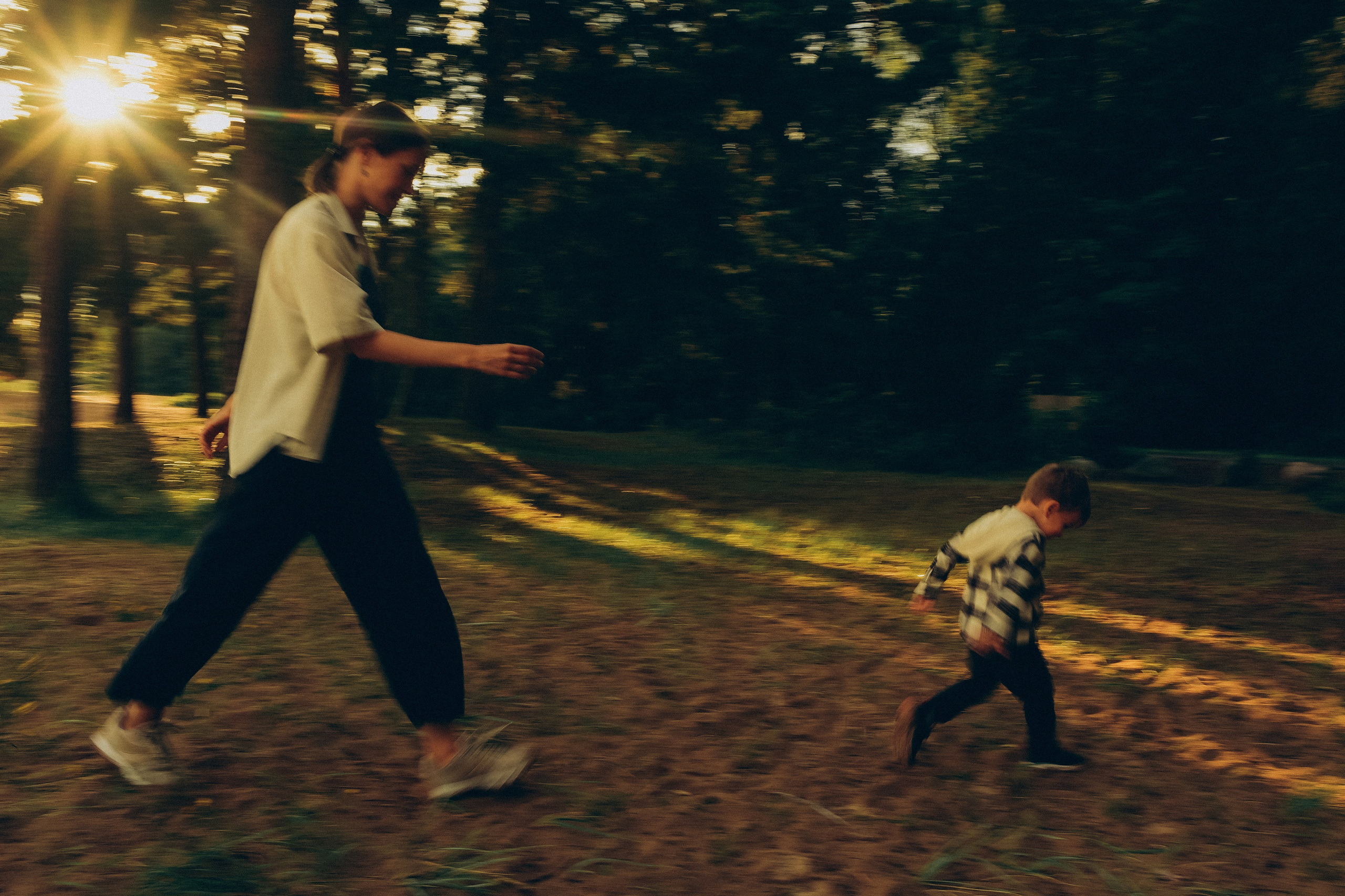 Фотопрогулка мама и сын. Екатерина и Илай. Семейный и свадебный фотограф в Санкт-Петербурге Яна