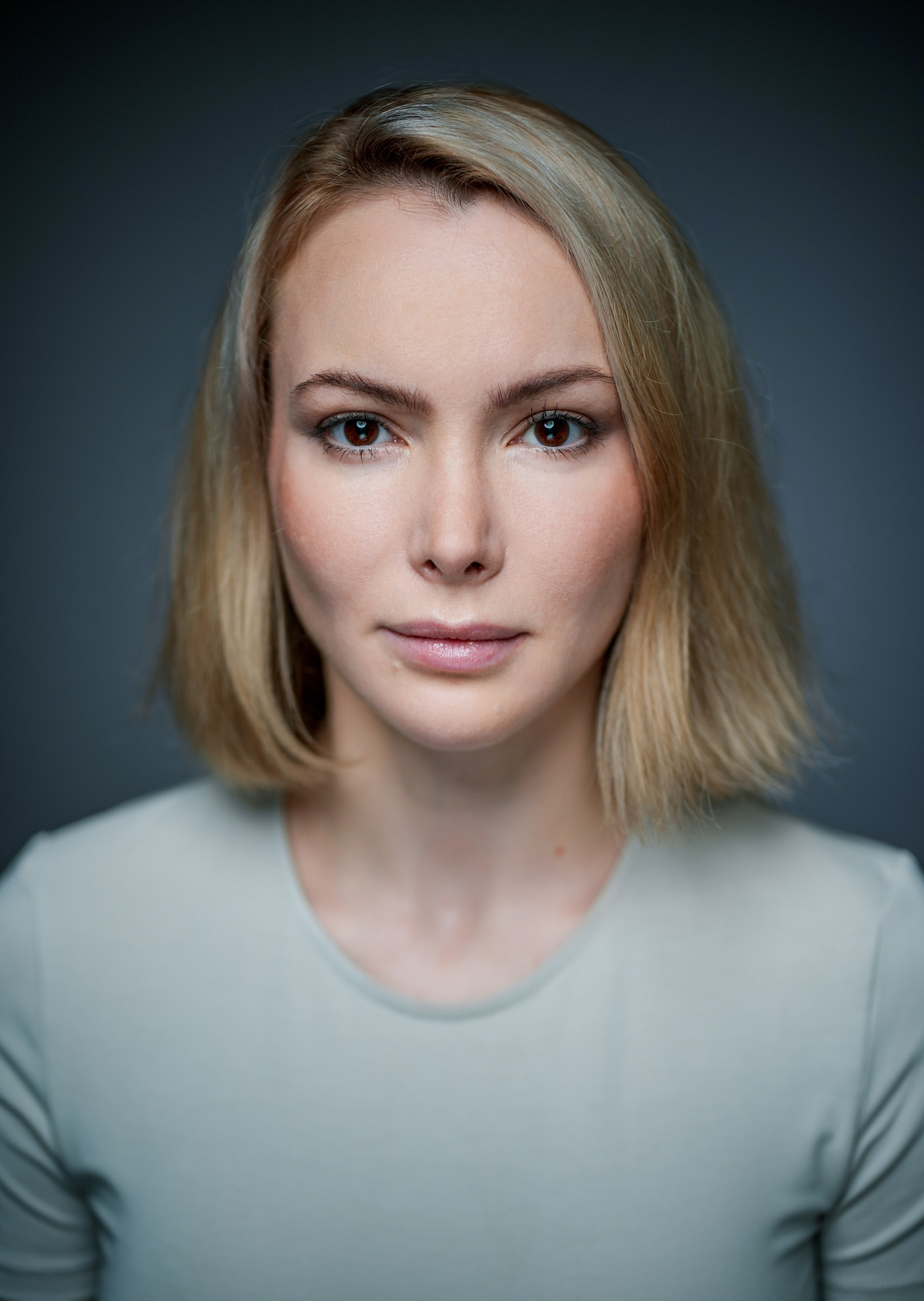 Актриса Елена Волик. Портретная съемка в Москве, студийный фотограф Игорь Фомин