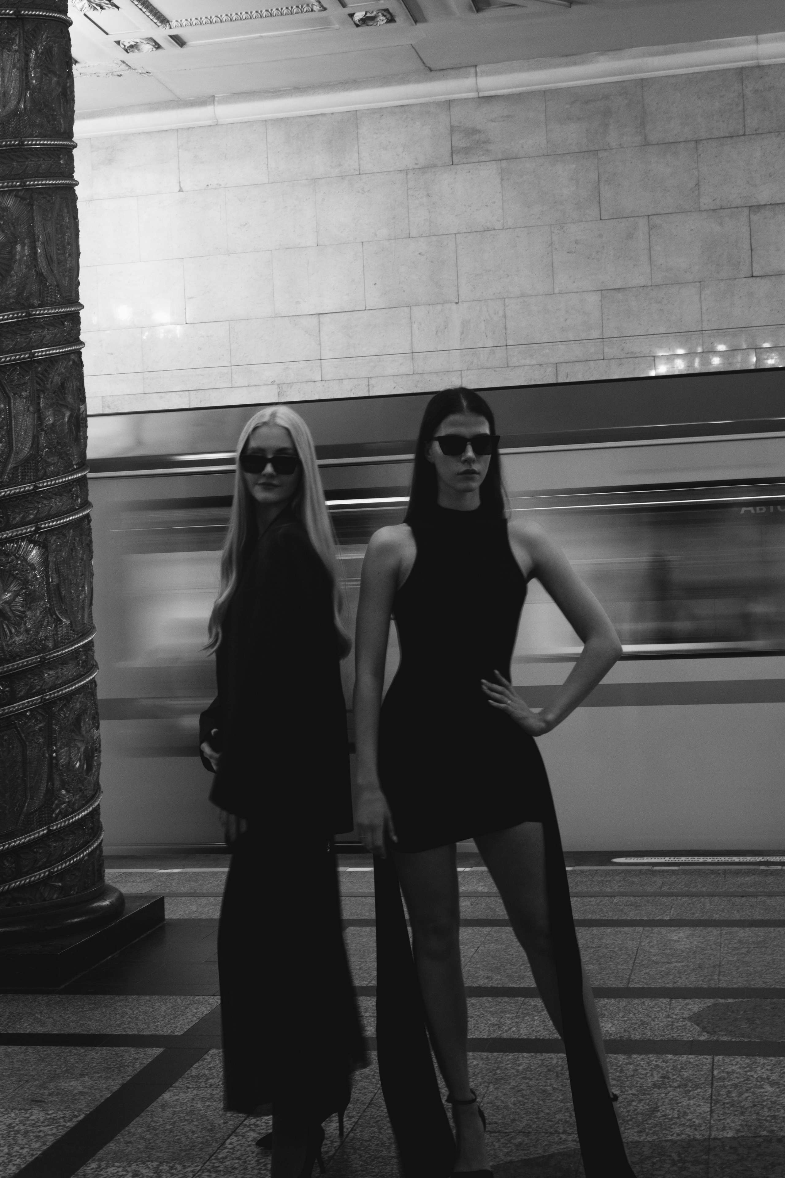 Лиза и Вика. Главная