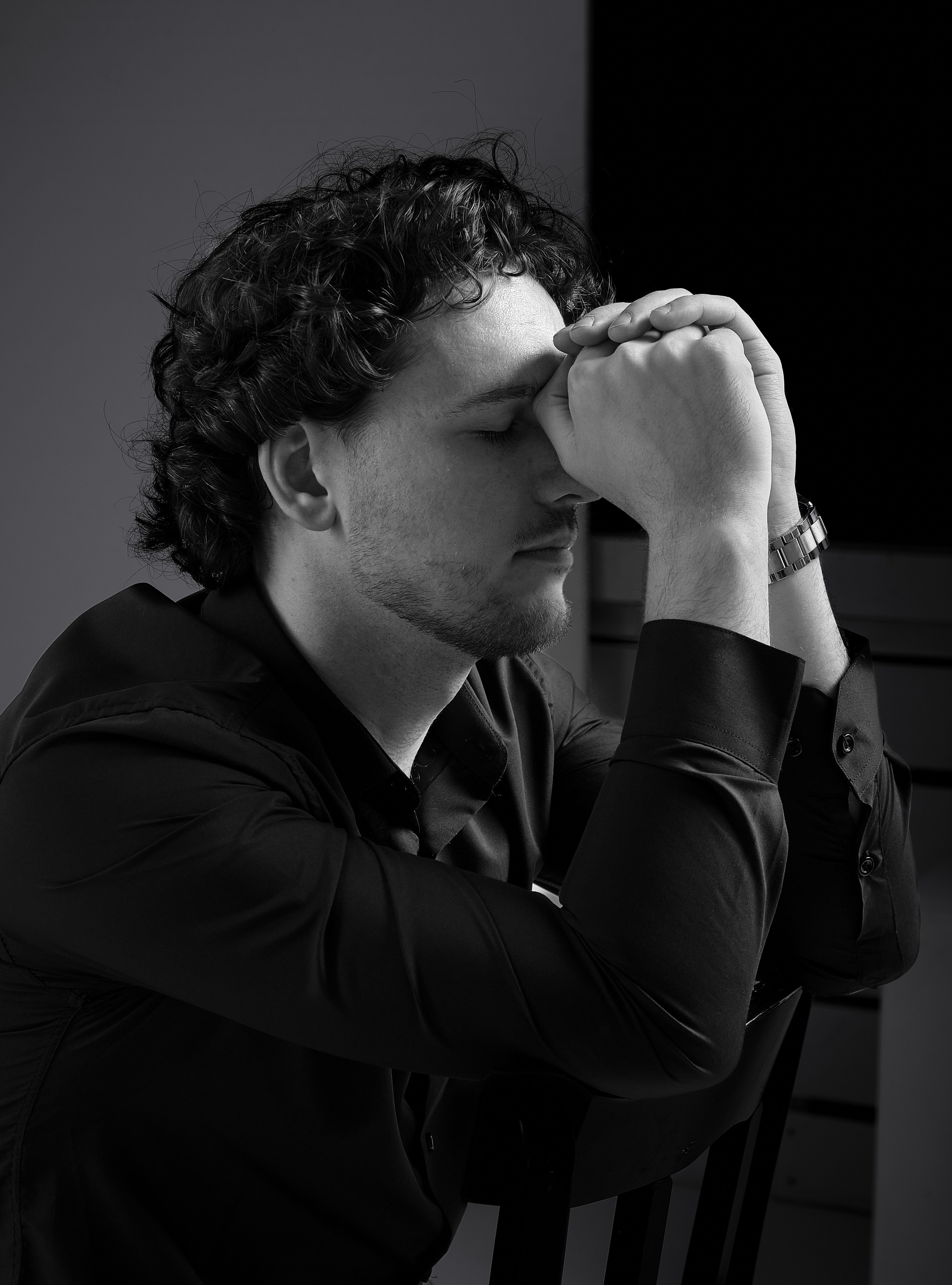 Деловой портрет и контент-съемка для Артема