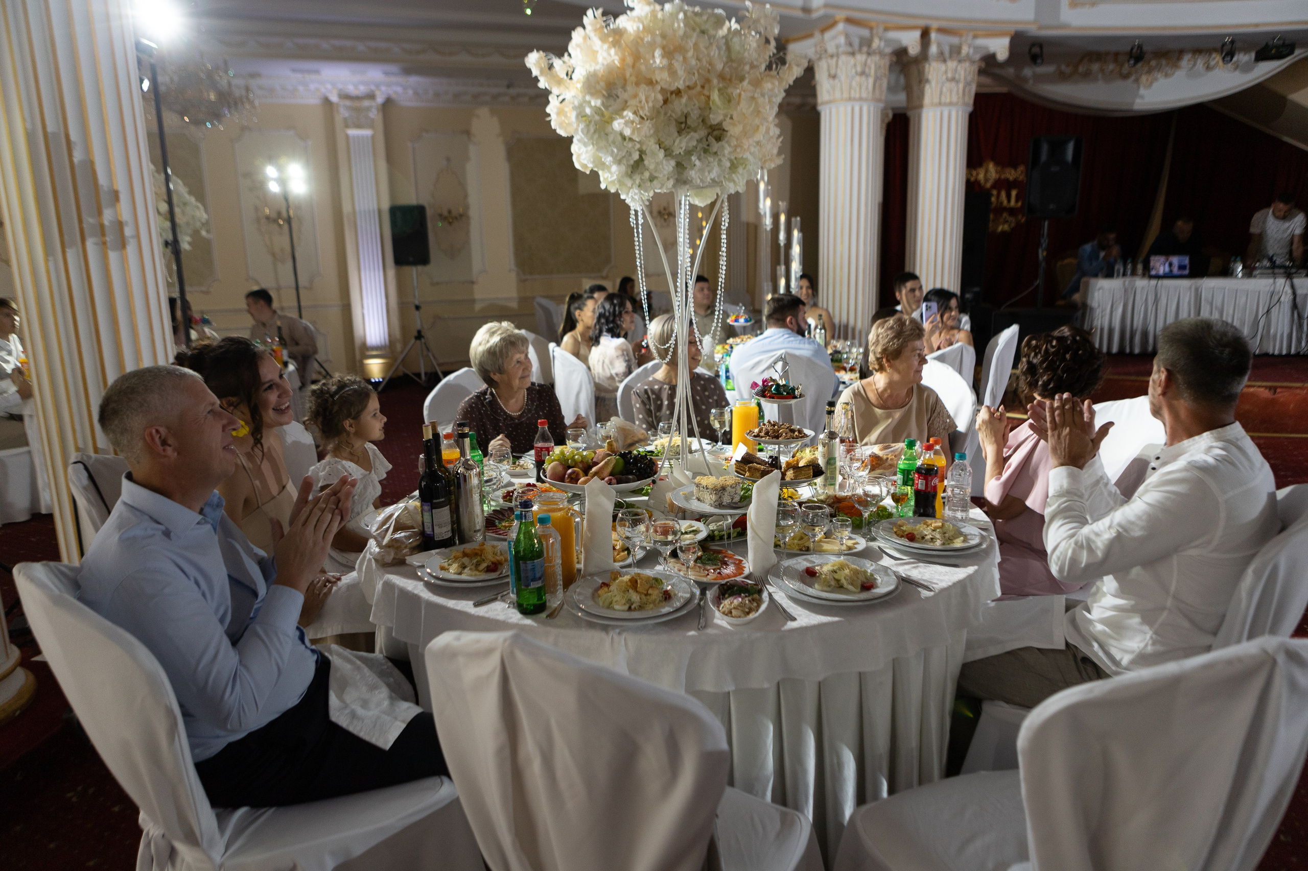 Свадебный фотограф Уфа — Руслан ГабдлисламовЖивые эмоции, красивые кадры, воспоминания на всю жизнь.Работаю по всей Республике Башкортоста. Свадебный фотограф Уфа Руслан Габдлисламов