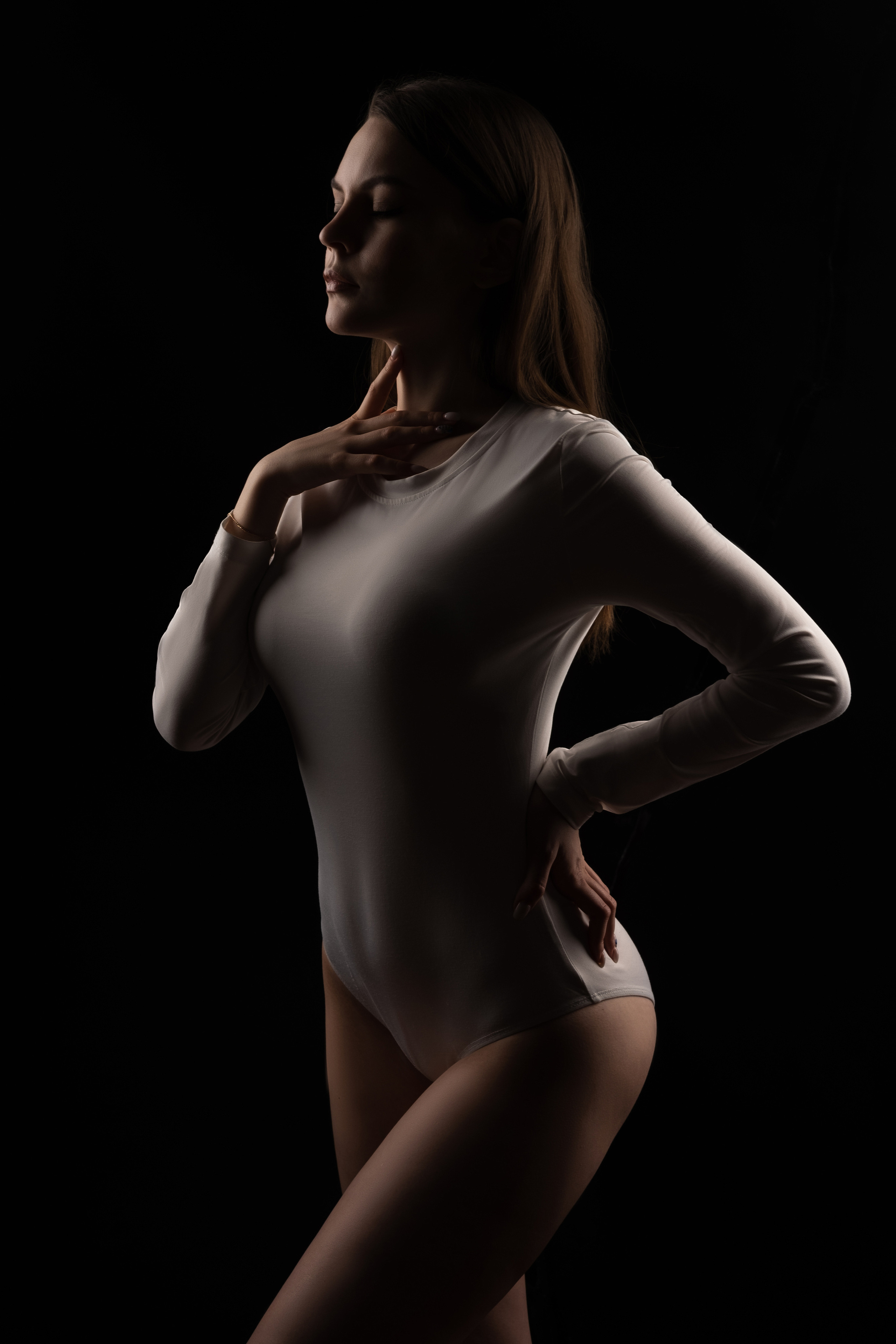 Студийная съемка на циклораме. Фотограф беременности в Санкт-Петербурге Измайлова Анастасия