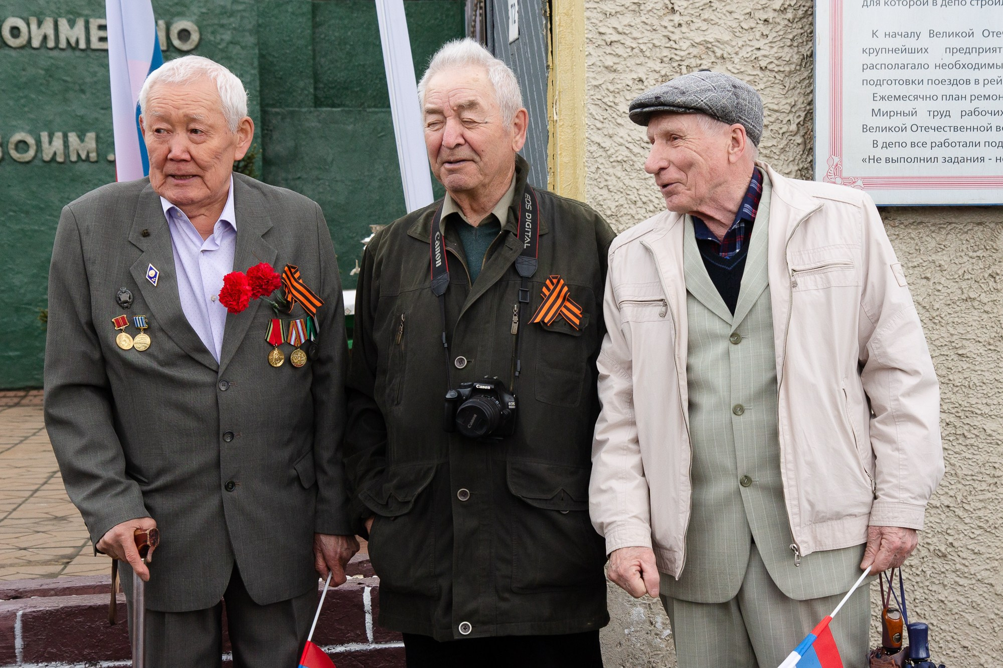 Митинг 9 мая в Федеральной пассажирской компании. Борщевская Елизавета / фотограф Иркутск