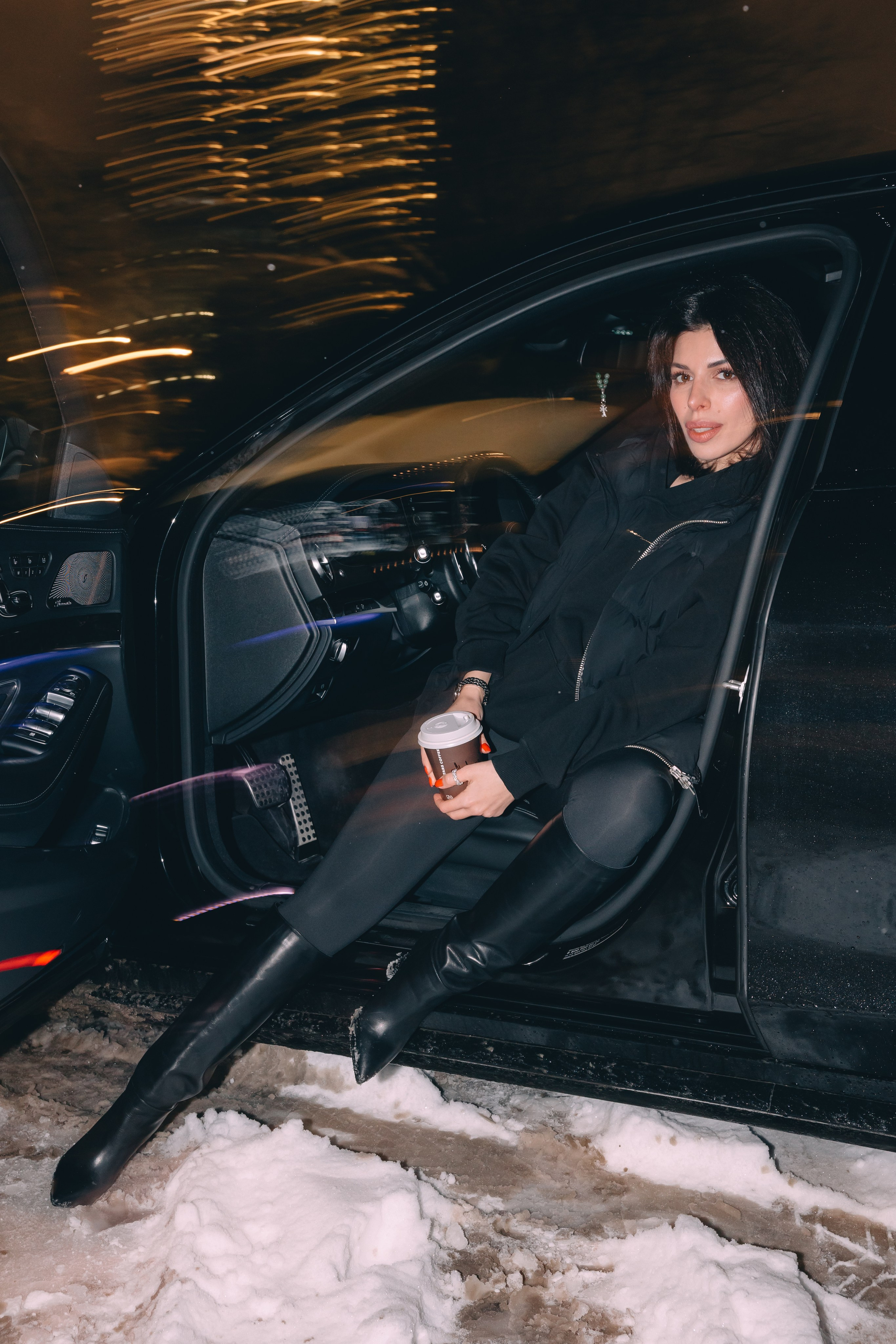 МАРИНА. Я фотограф из Москвы к Вашим услугам