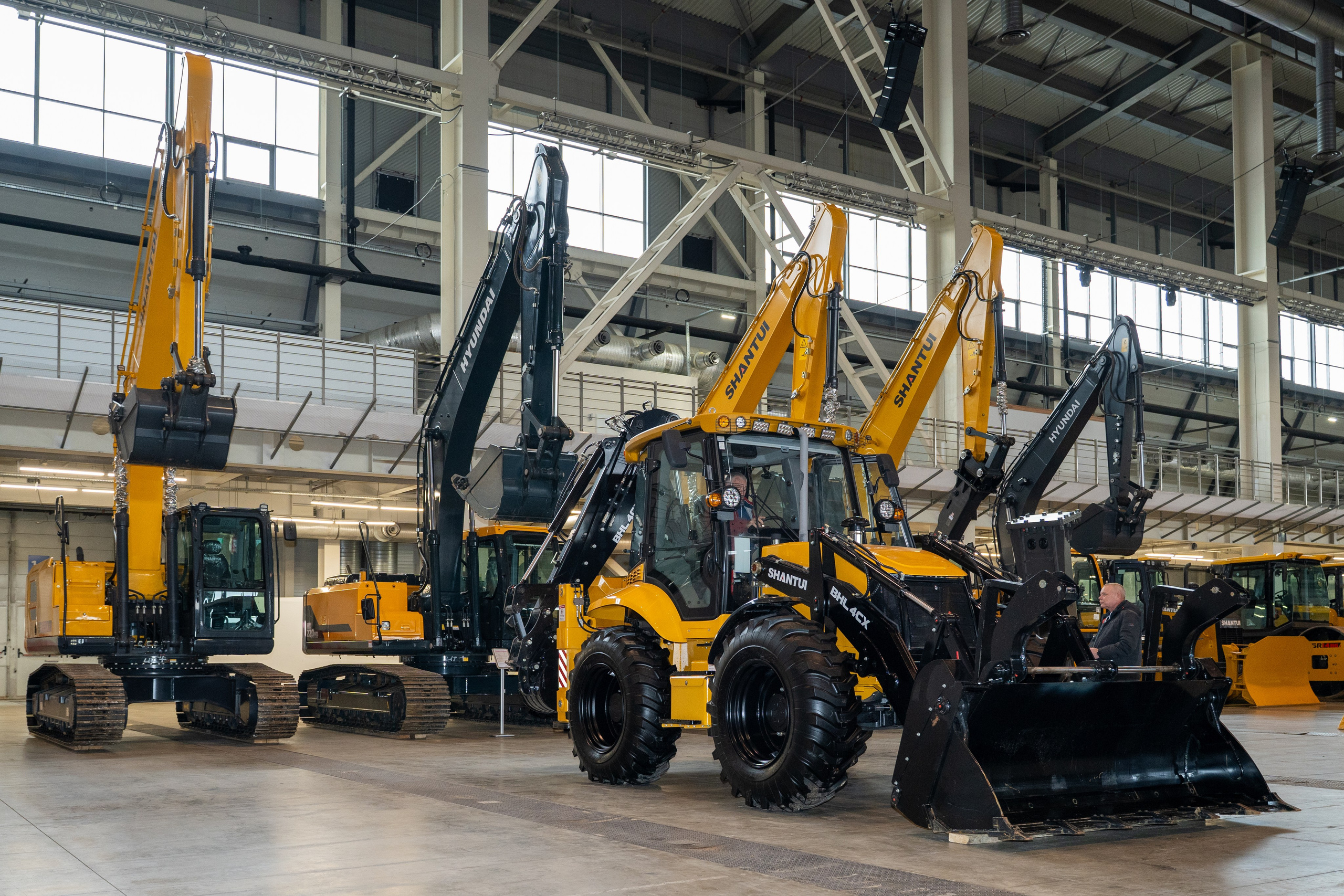 А8 Машины России 2025: Международная выставка специальной и коммерческой техники. Фотограф в Екатеринбурге Юрий Кутаев