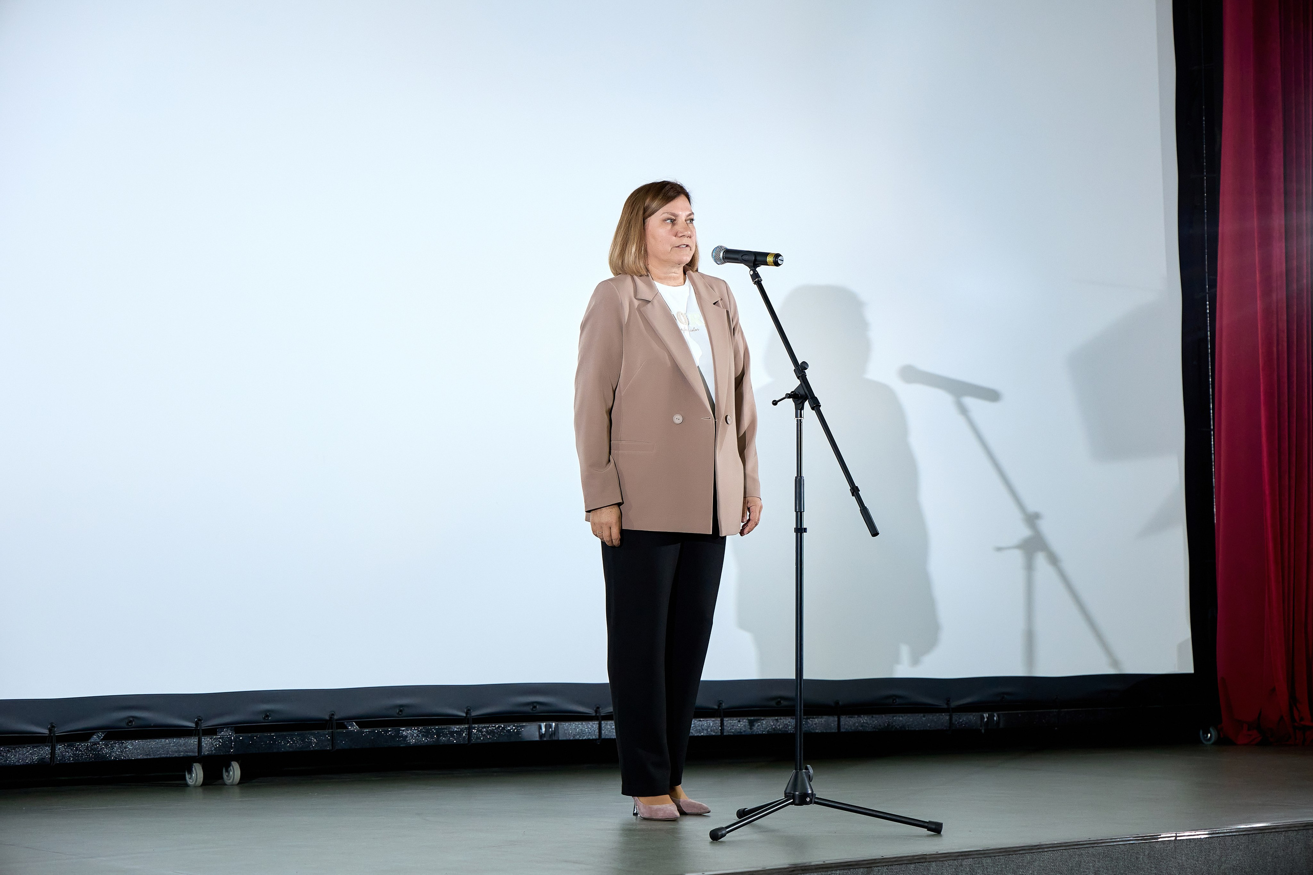 Кинопоказ, дима красилов, киностудия горького. Свадебный репортажный и фуд фотограф в Барнауле Гайфулин Виталий