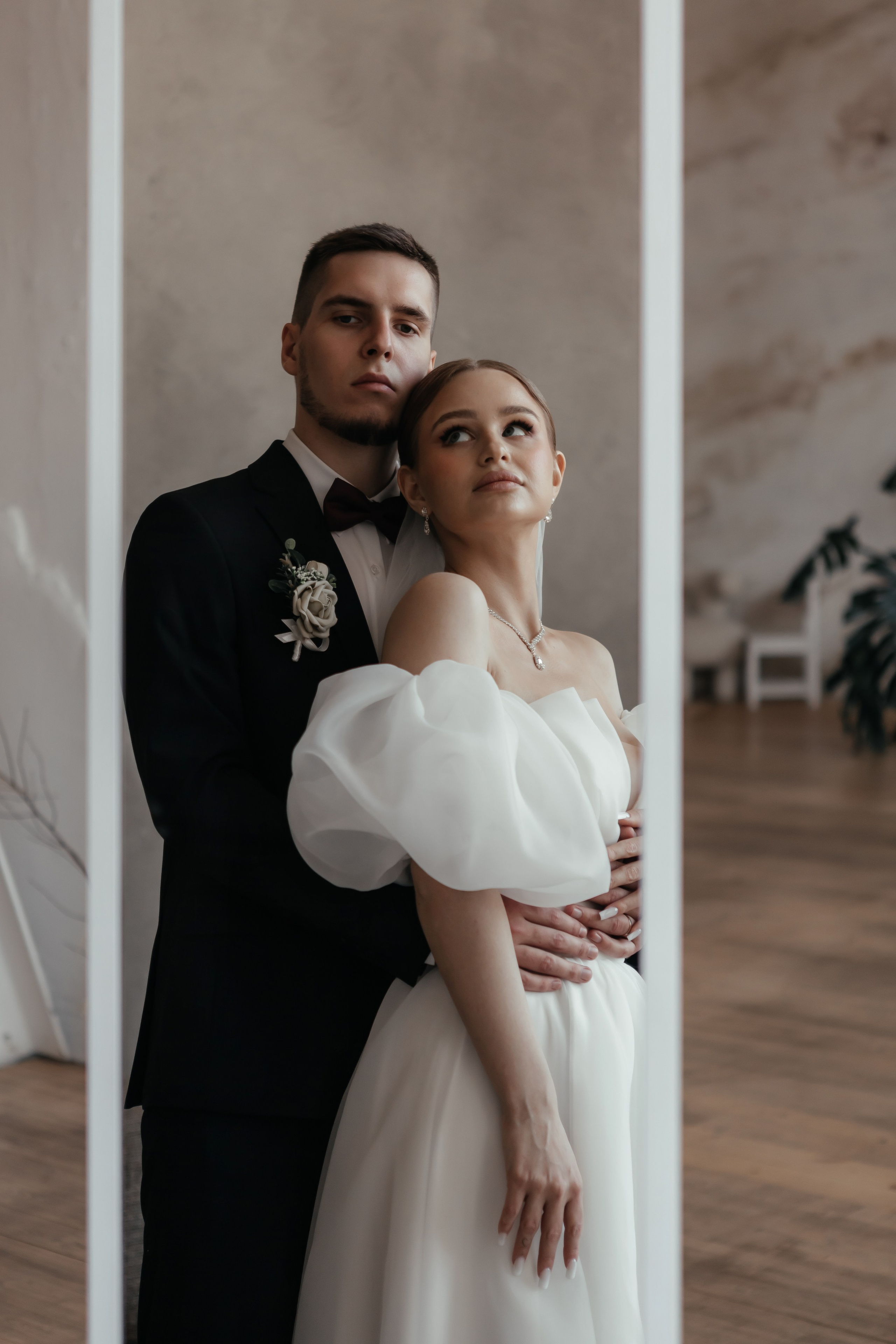 Фотосессия жениха и невесты в фотостудии Красноярск