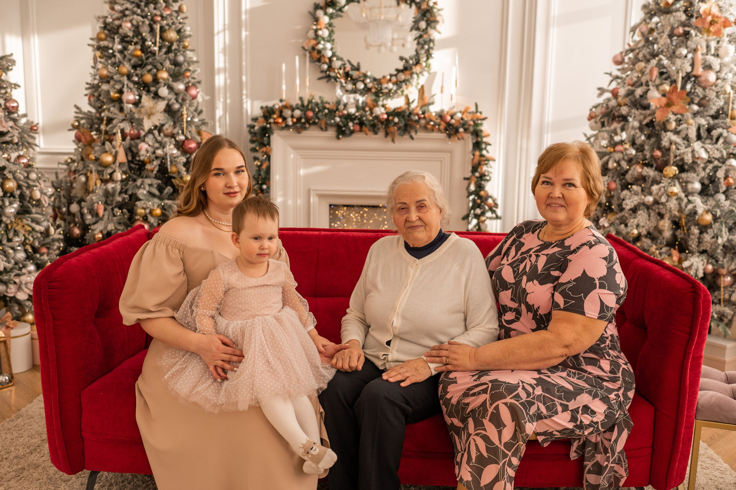 МИЛАН НОВОГОДНИЙ. Семейный фотограф Екатеринбург Лора Мур