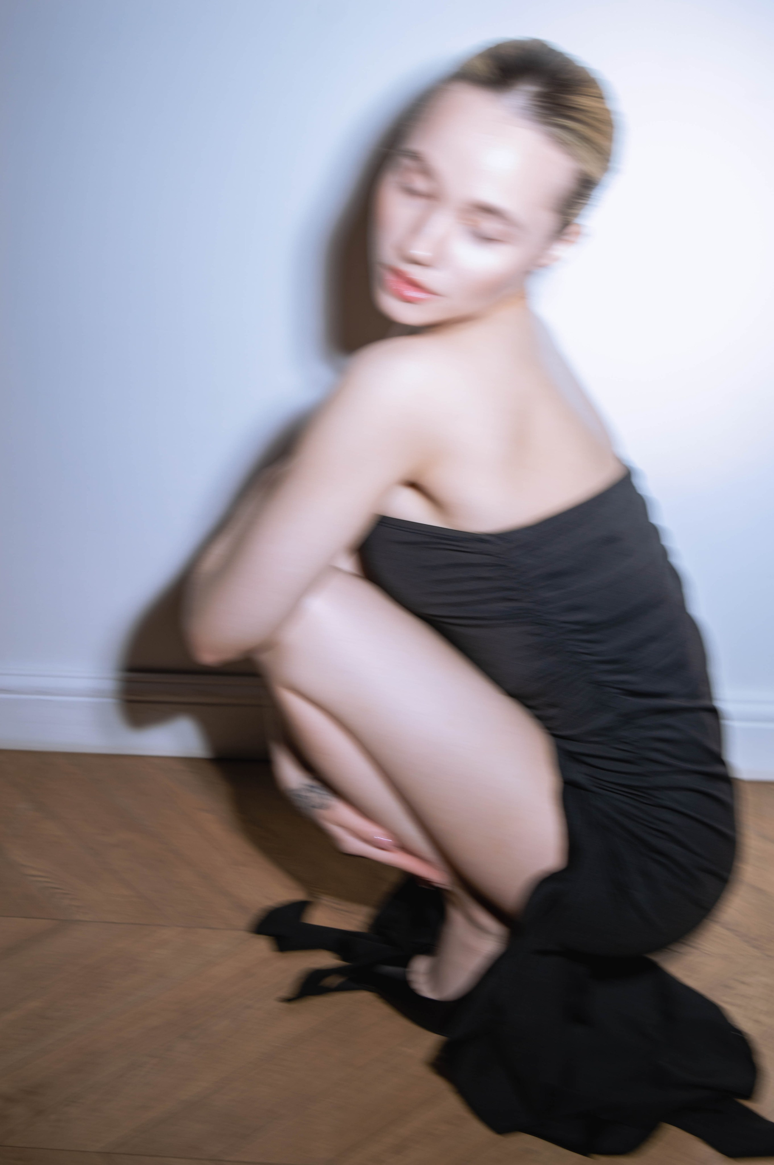 Бэкстейдж со съёмки. Фотограф Анастасия Лощакова в Москве