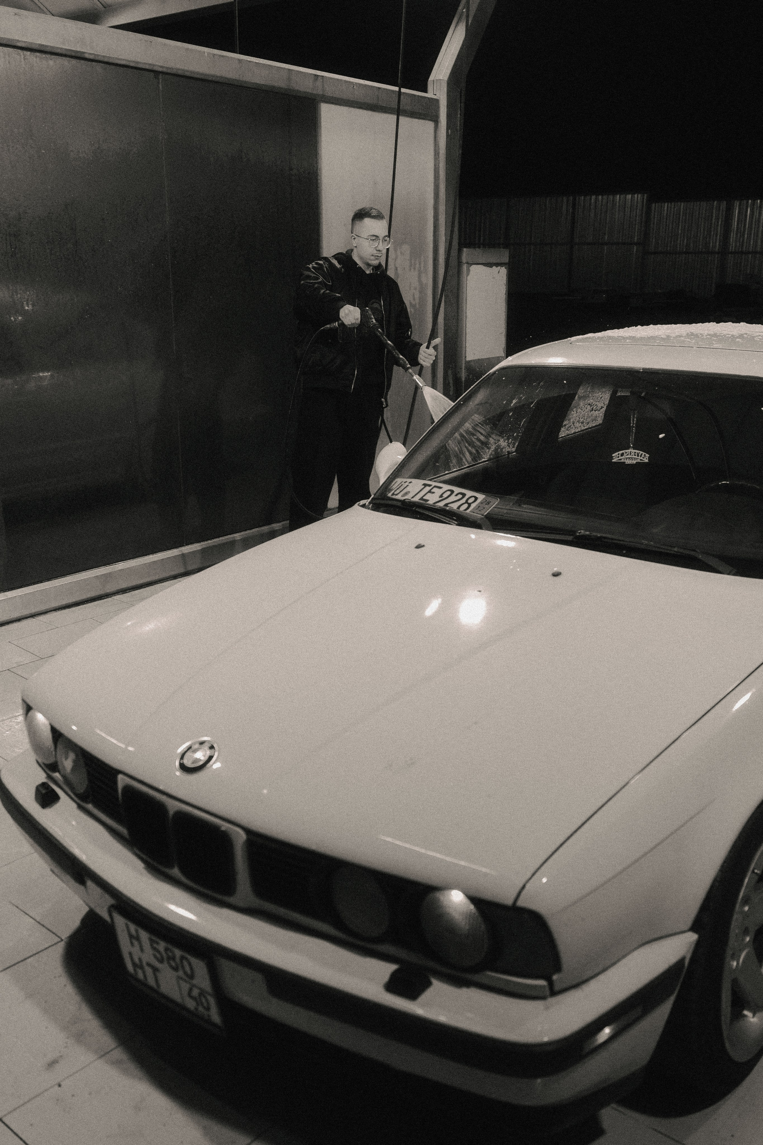 Фотографии Никиты и его BMW E34