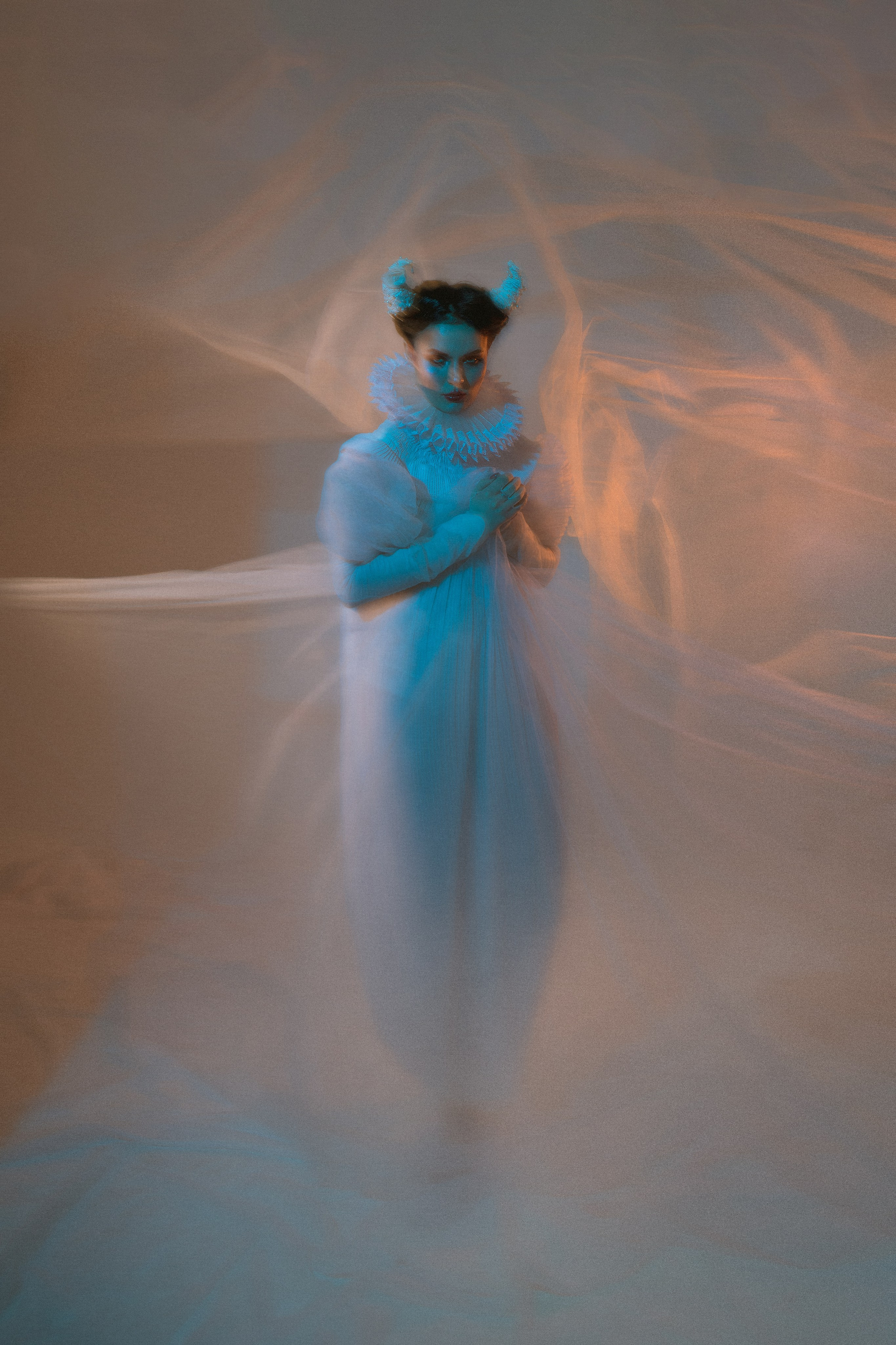 Неон. Allirubrum